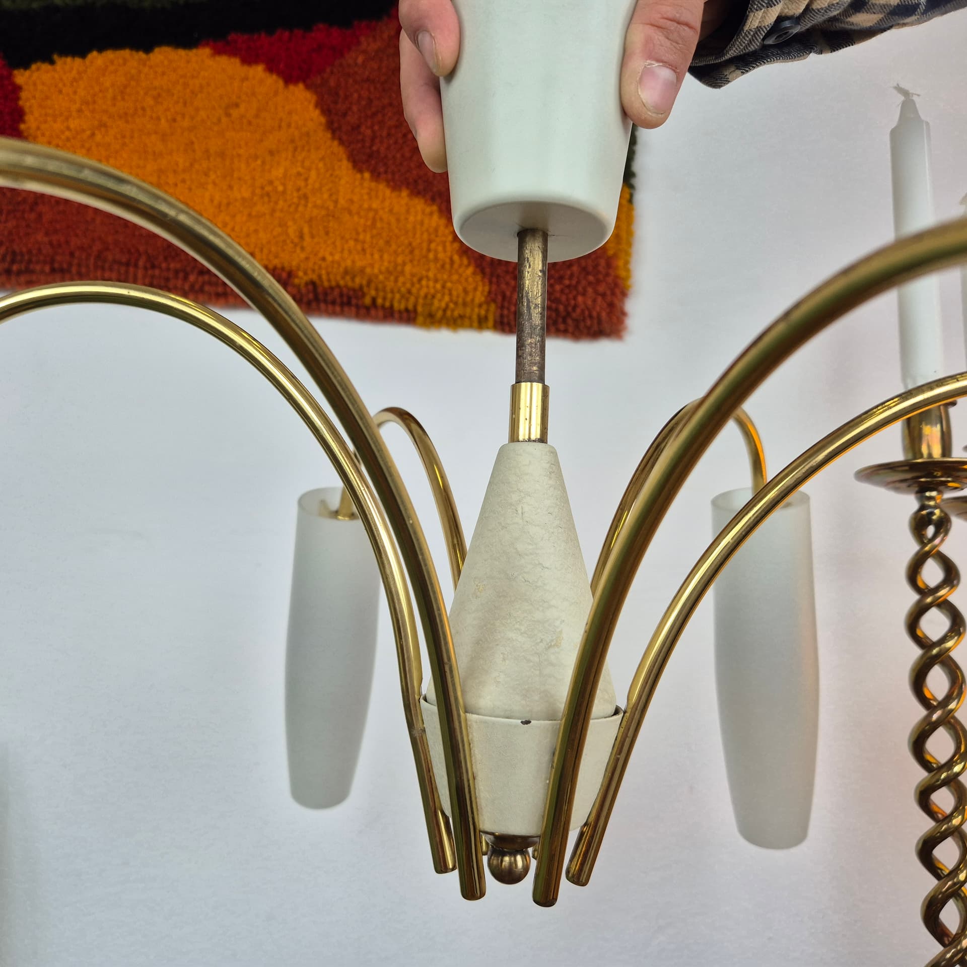 Chandelier Sputnik Rockabilly, gold brass, white glass, Germany, 1950s. - 391513