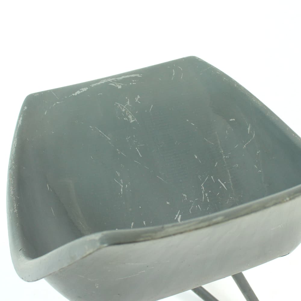 Fotel obrotowy tramwajowy, szary, włókno szklane, metal, proj. M. Navratil, Czechosłowacja, lata 60. - 392370