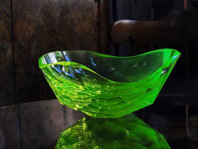 Jardiniere, yellow green crystal, by L. Jaburek, Moser, 21st century - 392474