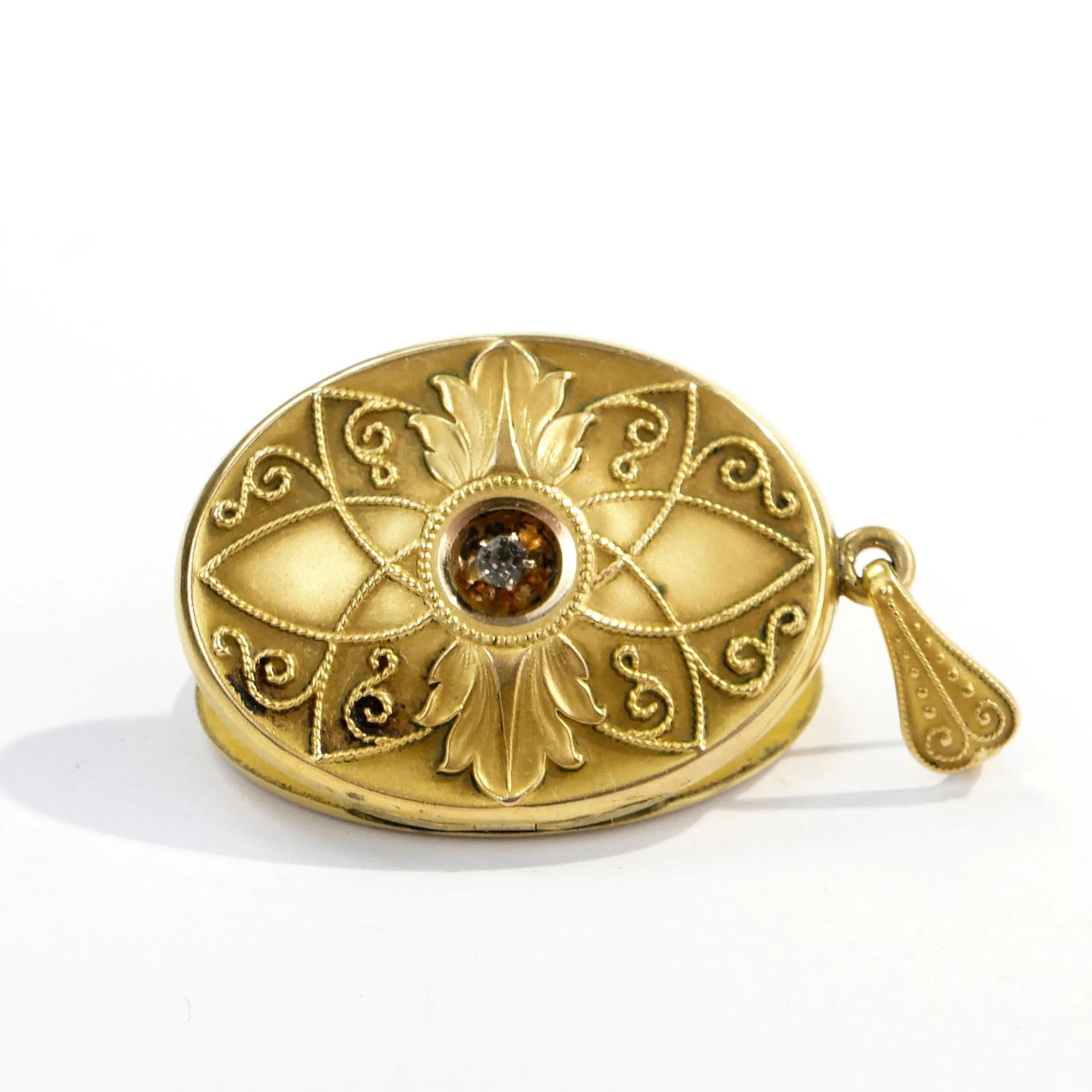 Locket Art Nouveau, gilded brass gold, clear crystal, Sweden, 1920s. - 393220