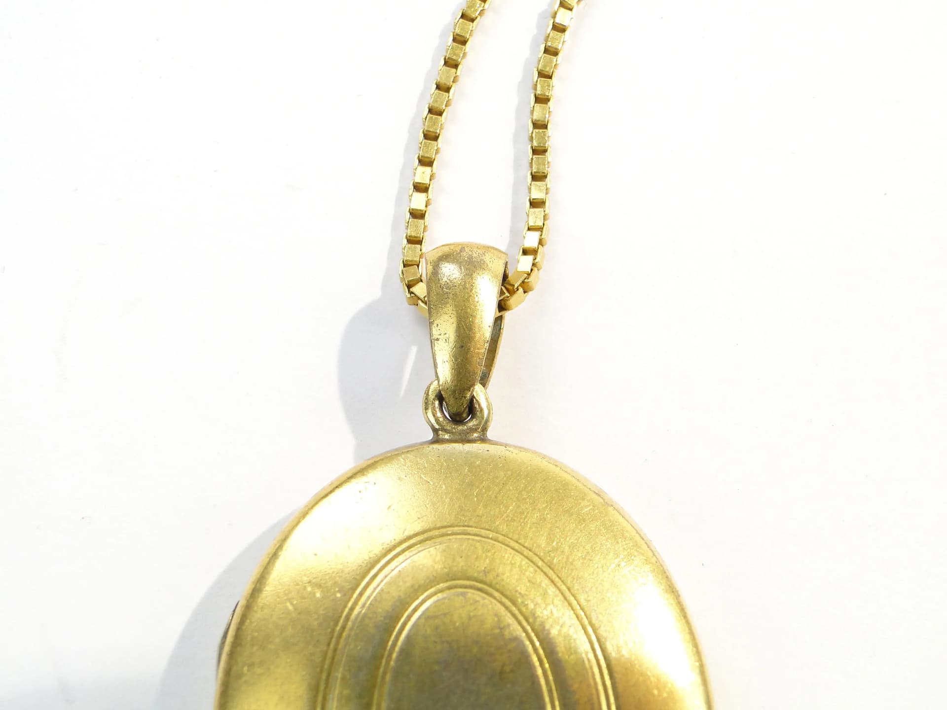 Locket Art Deco, gold brass, Sweden, 1920s. - 393247