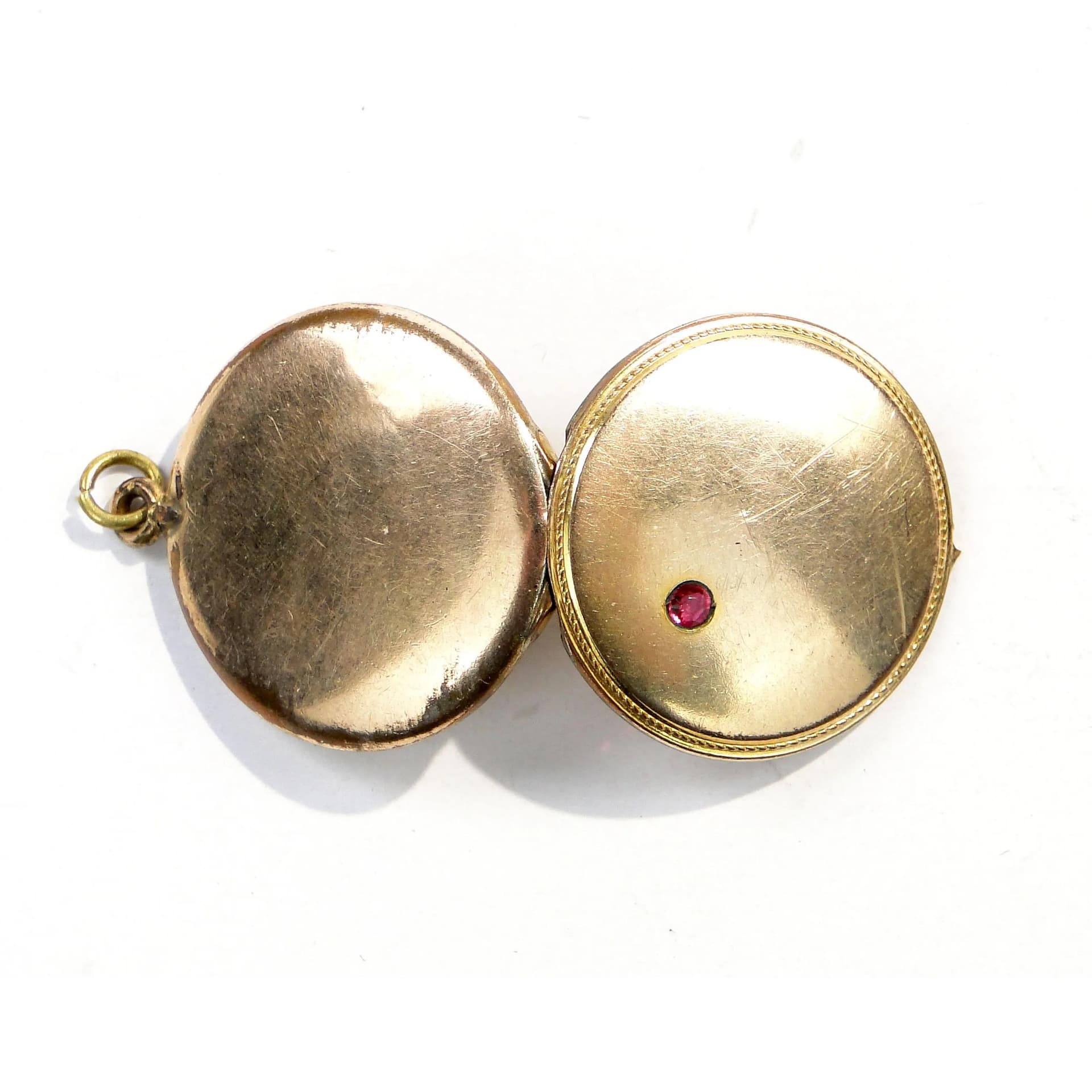 Geometric Locket, Art Nouveau, gilded brass gold, Austria, 19th century - 393256