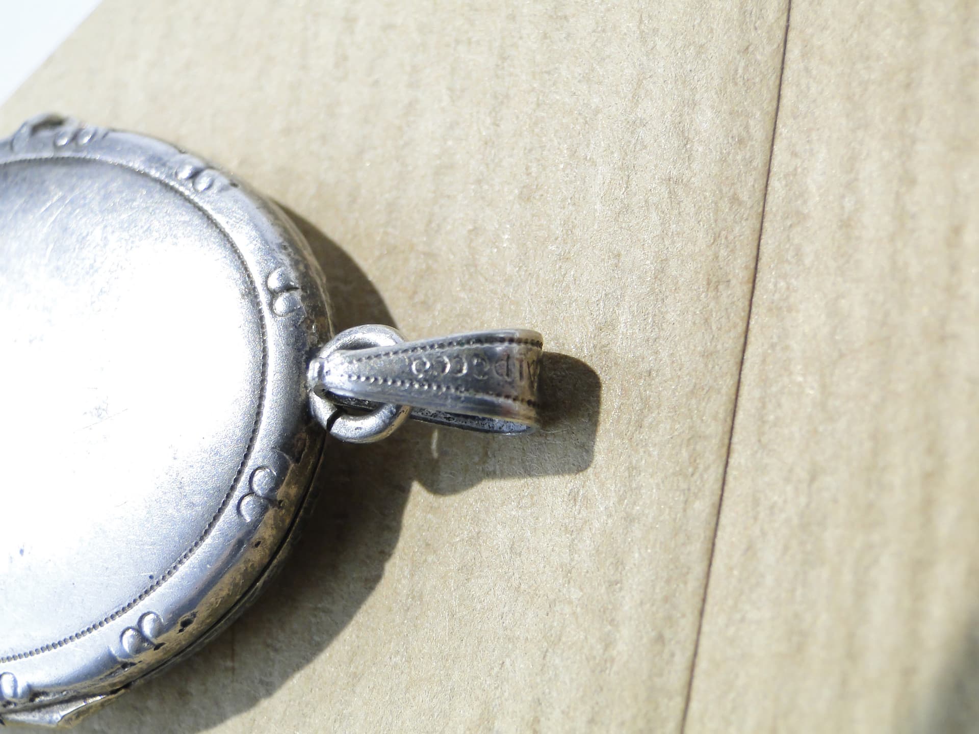 Elliptical locket, silver, silver, early 20th c. - 393279