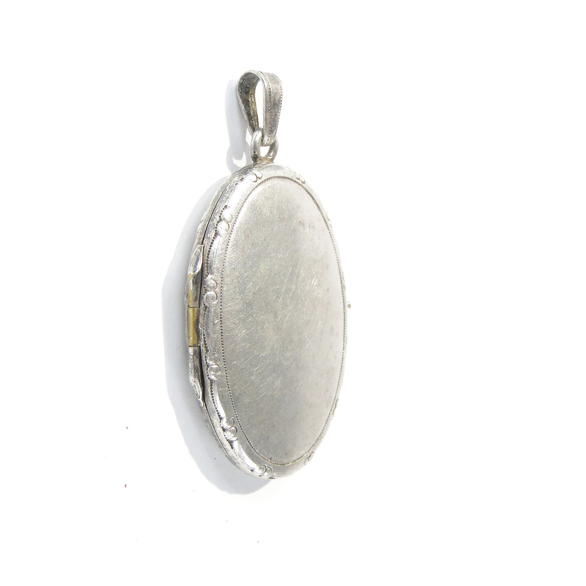 Elliptical locket, silver, silver, early 20th c. - 393281