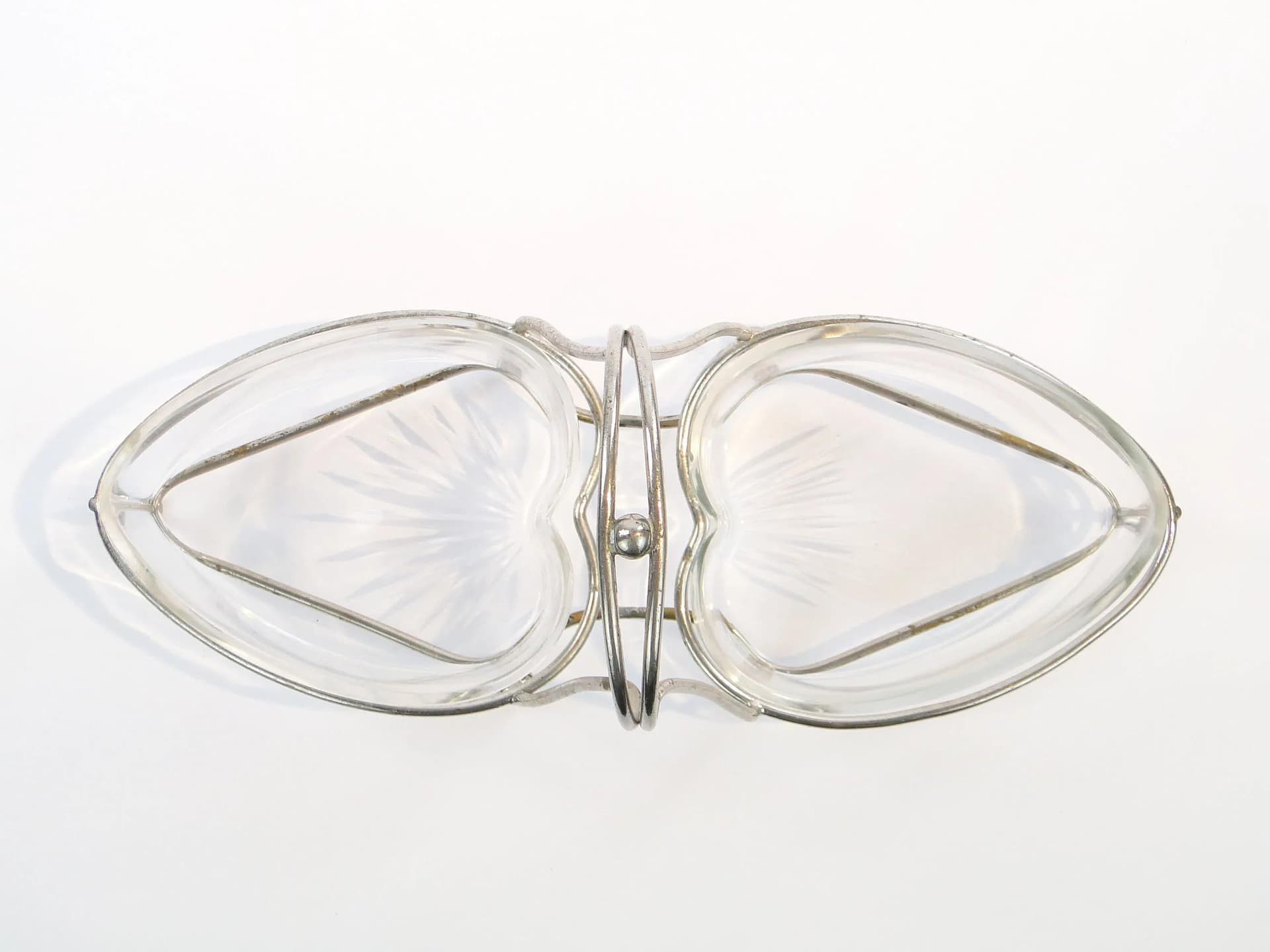 Decorative centerpiece, Hearts, silver, metal, glass, Austria, 1920s. - 393312