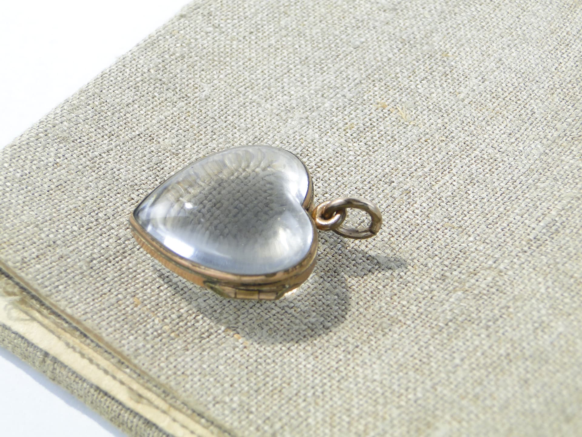 Heart Locket Biedermeier, clear glass, gilded brass, 19th century - 393322