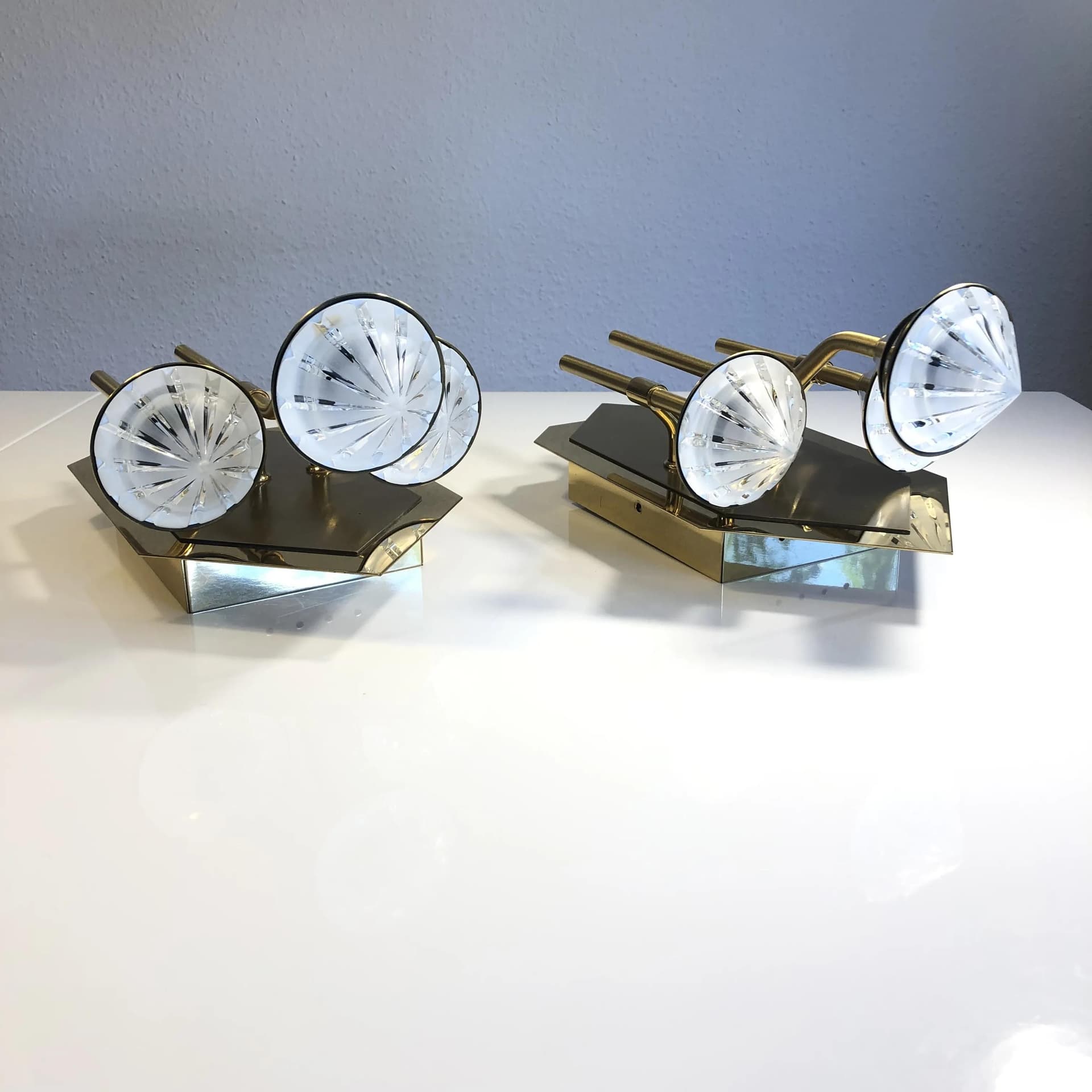 Pair of wall sconces Art Deco, golden brass, N-Leuchten, Germany, 1980s. - 28806