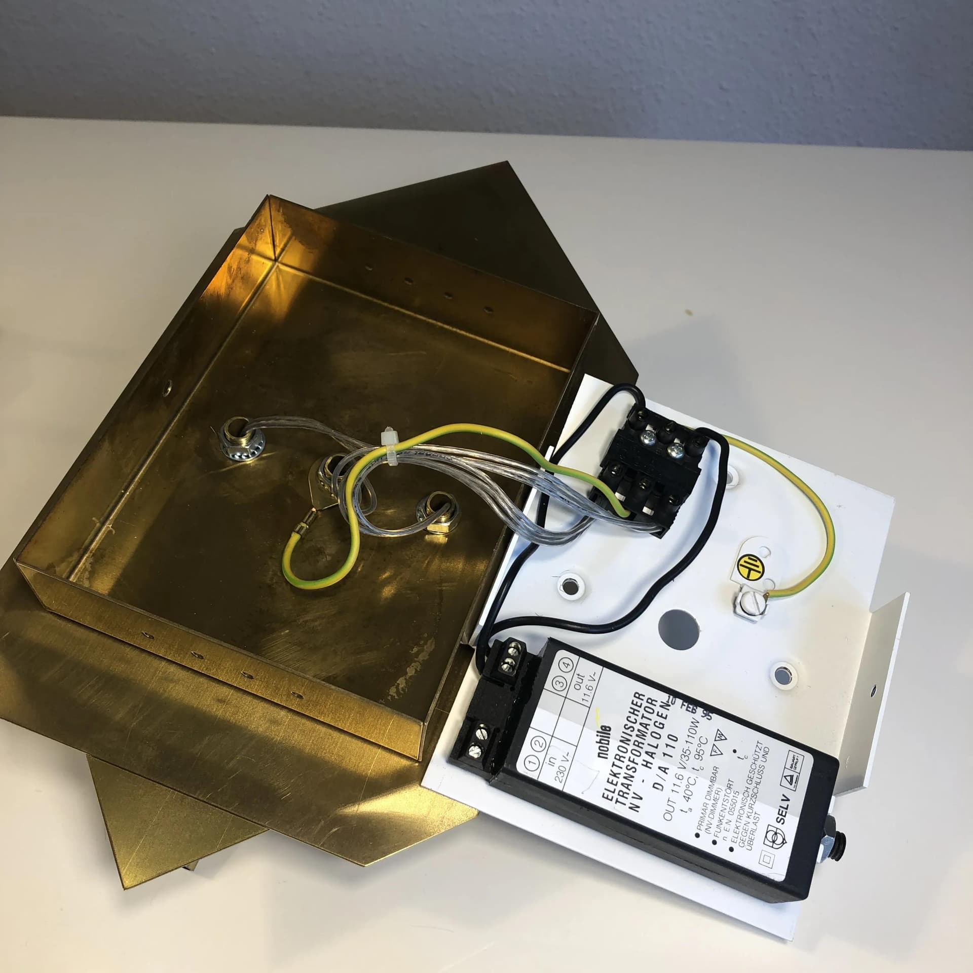 Pair of wall sconces Art Deco, golden brass, N-Leuchten, Germany, 1980s. - 28807