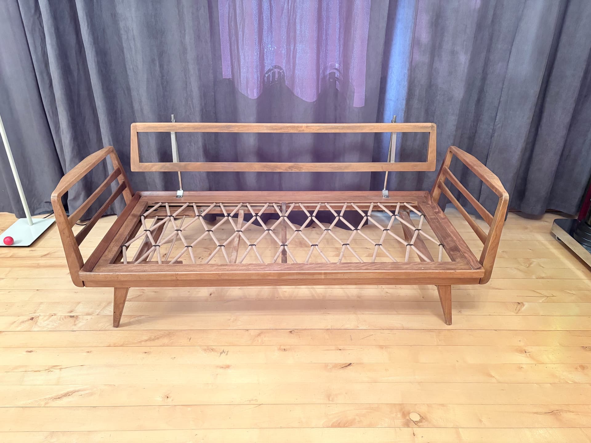 Sofa Stella, beżowy, wiśnia, proj. W. Knoll, Knoll Antimott, Niemcy, lata 50. - 393395
