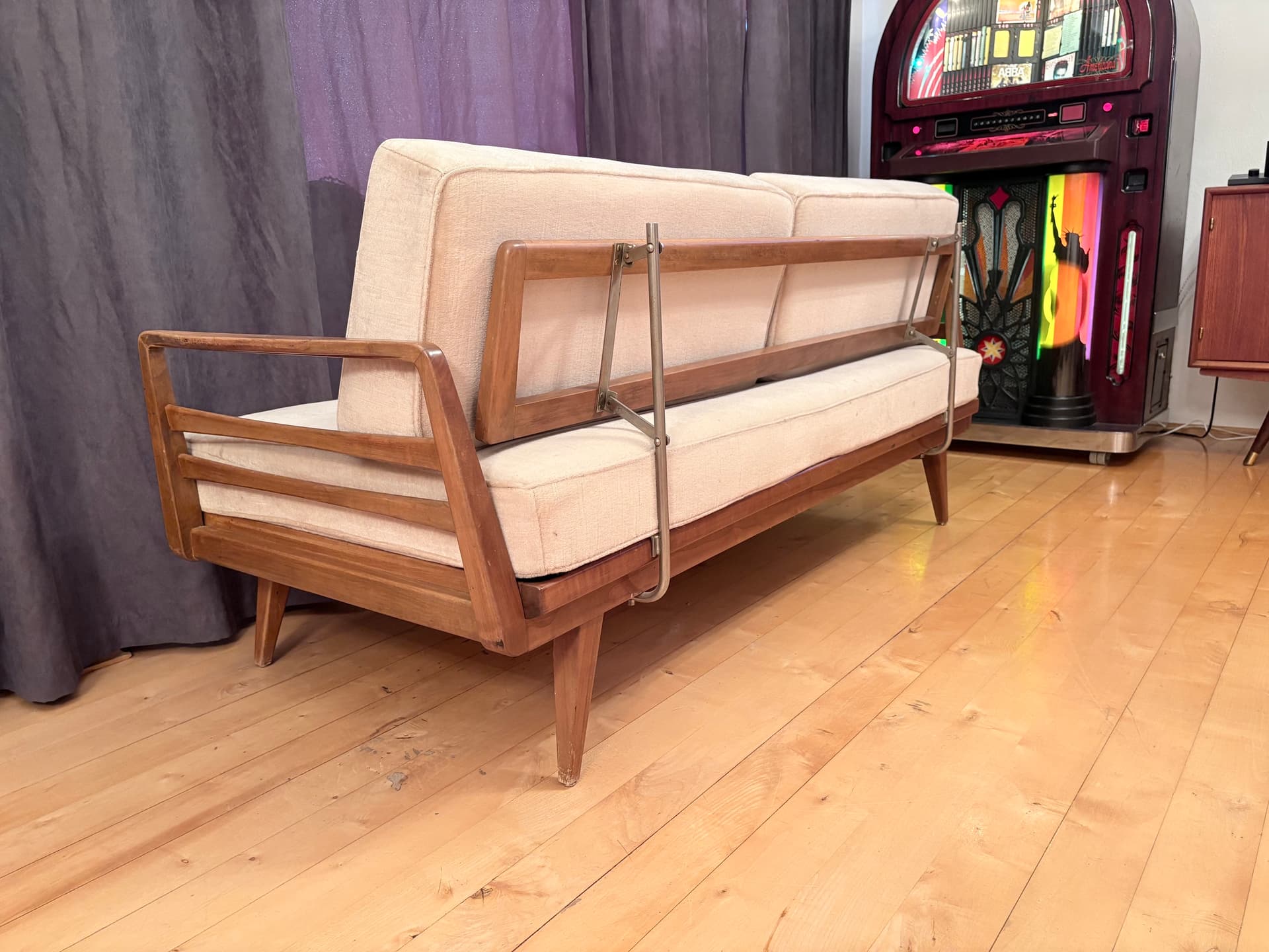 Sofa Stella, beżowy, wiśnia, proj. W. Knoll, Knoll Antimott, Niemcy, lata 50. - 393388