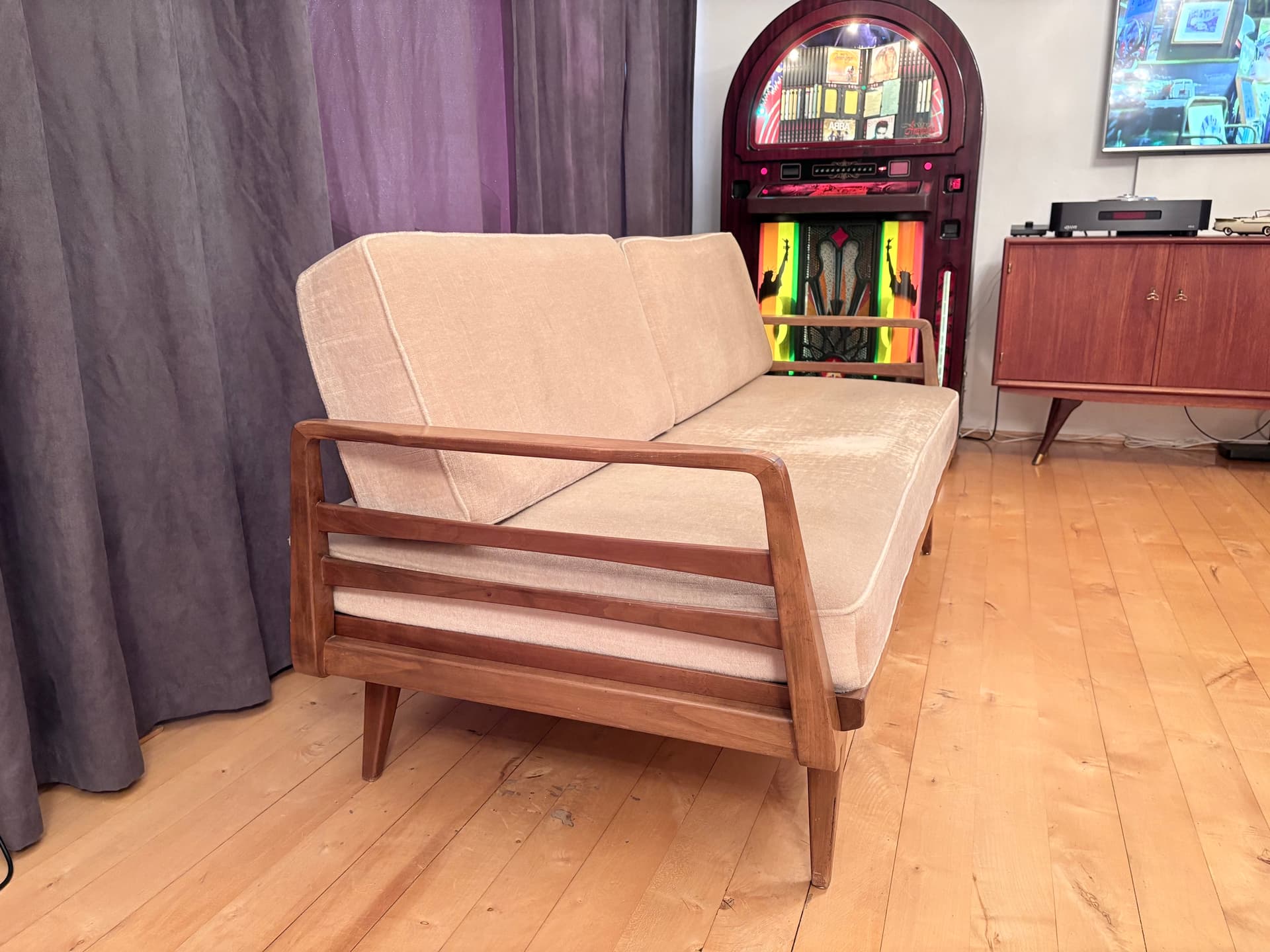 Sofa Stella, beżowy, wiśnia, proj. W. Knoll, Knoll Antimott, Niemcy, lata 50. - 393397
