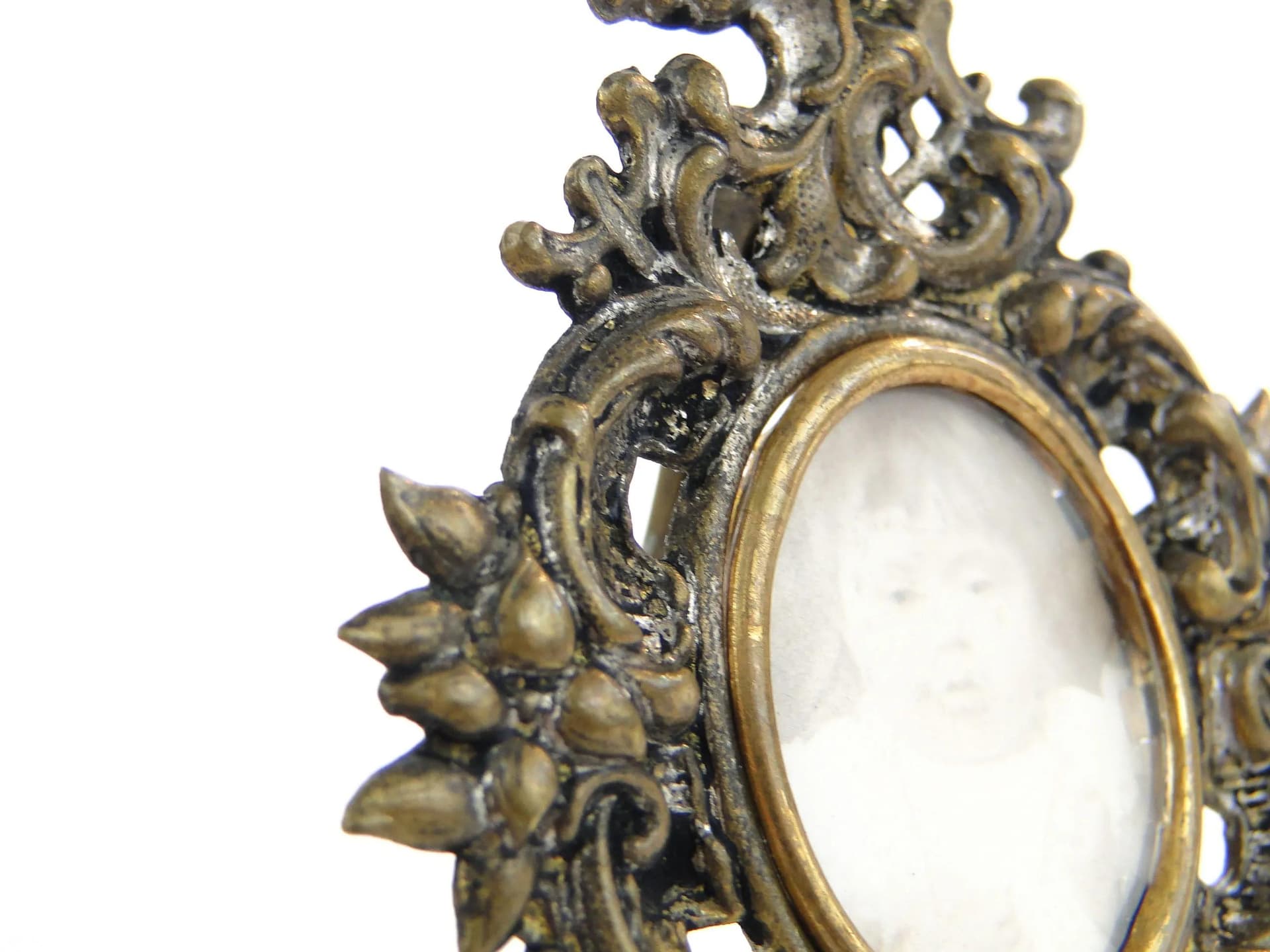 Miniature Photo Frame Rococo, golden brass, Austria, early 20th c. - 28867