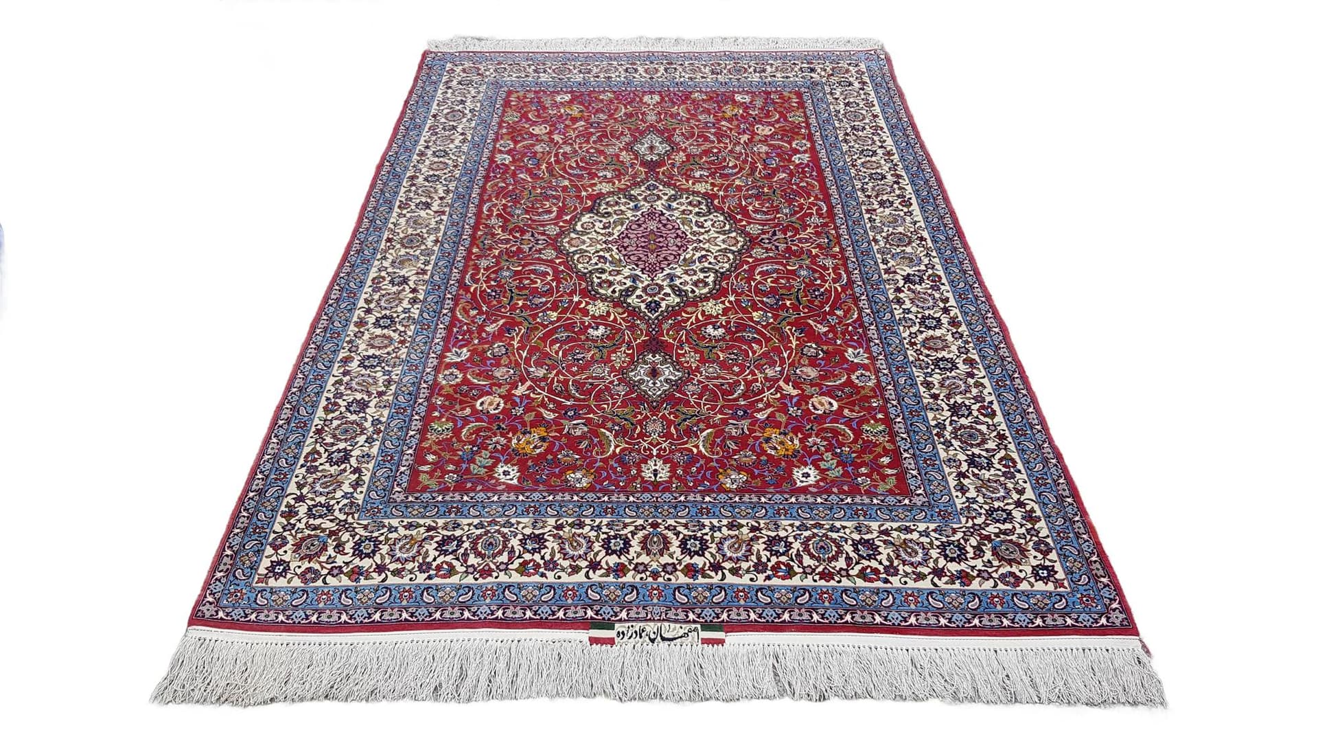 Rug Isfahan 158x260 cm, red kork wool, beige blue silk, Iran, 1970s.