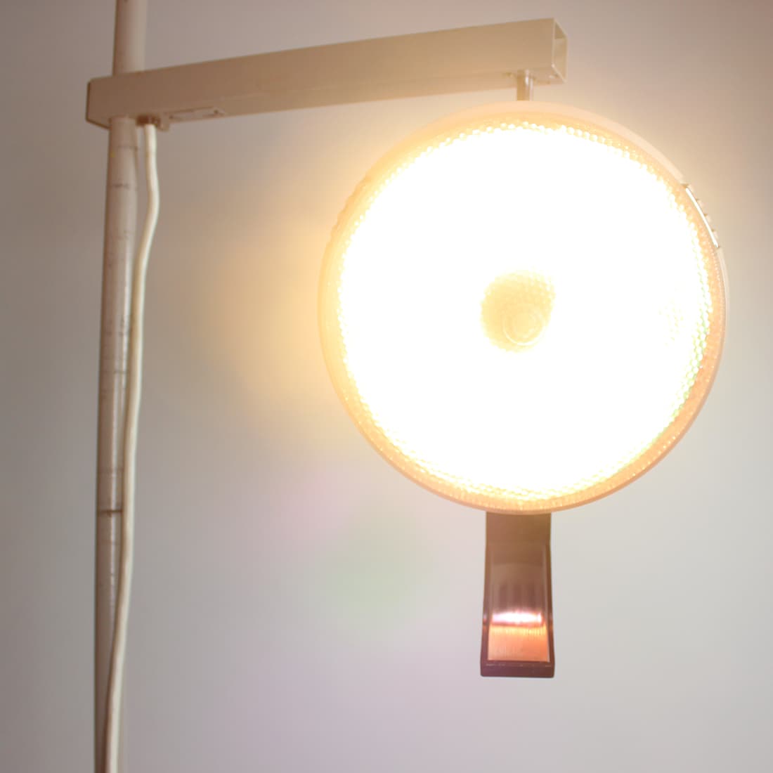 Lampa podłogowa lekarska, szary, stal, Czechosłowacja, lata 50. - 393501