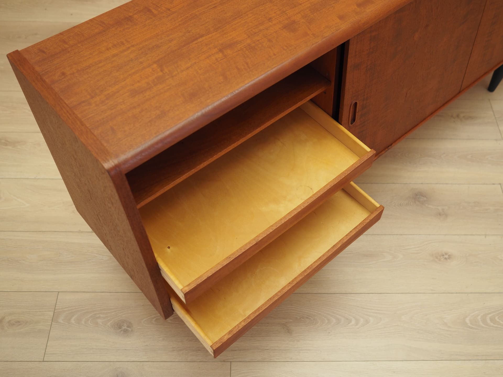 Sideboard Westergaards Møbelfabrik, teak brązowy, Dania, lata 70. - 393598