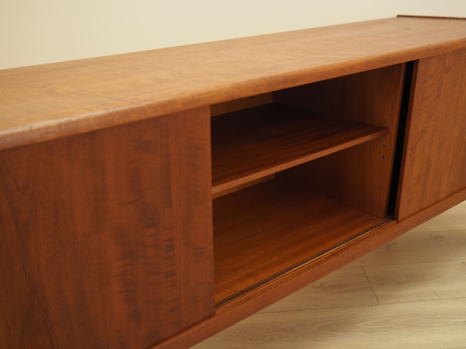 Sideboard, teak brązowy, drewno czarne, Dania, lata 70. - 393653