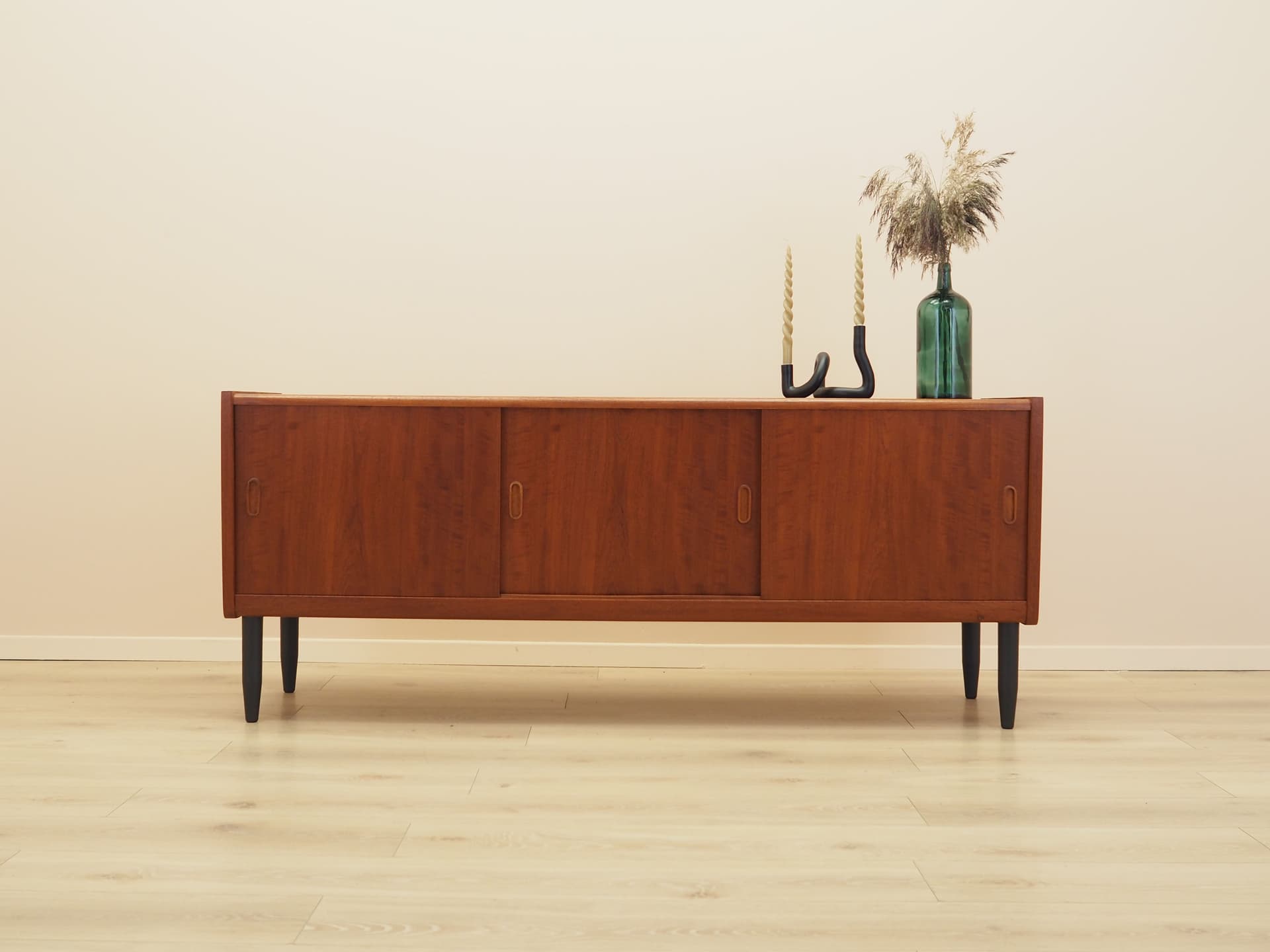 Sideboard, teak brązowy, drewno czarne, Dania, lata 70. - 393644