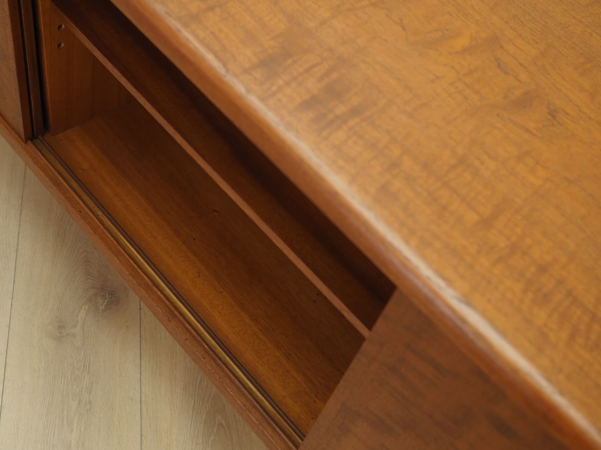 Sideboard, teak brązowy, drewno czarne, Dania, lata 70. - 393652