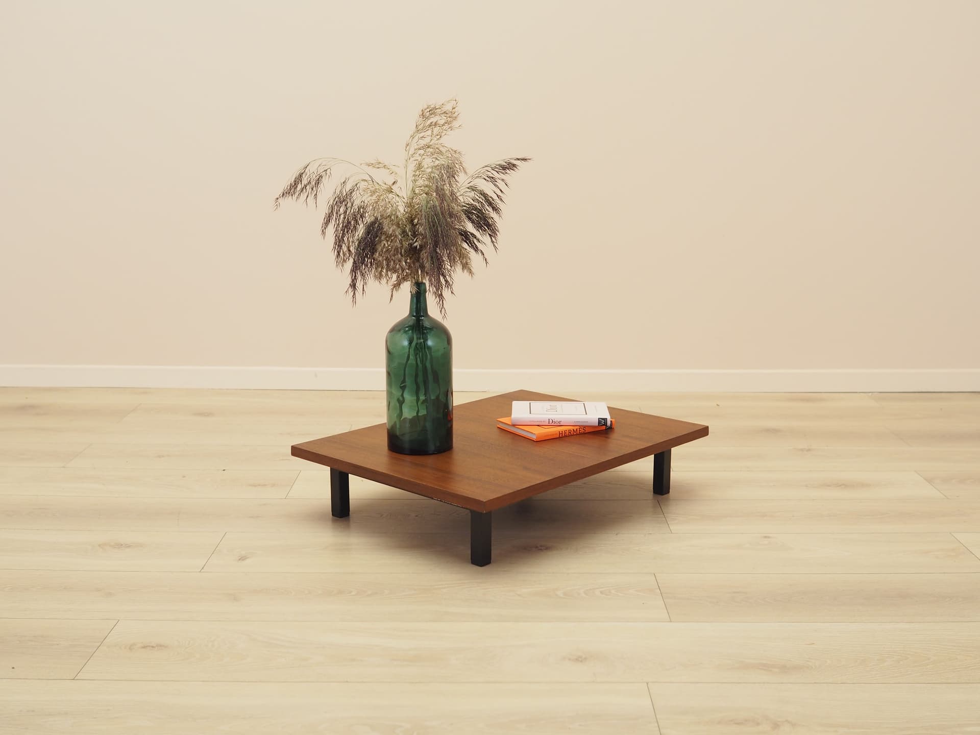 Stolik kawowy, teak brązowy, metal czarny, Szwecja, lata 80. - 393659