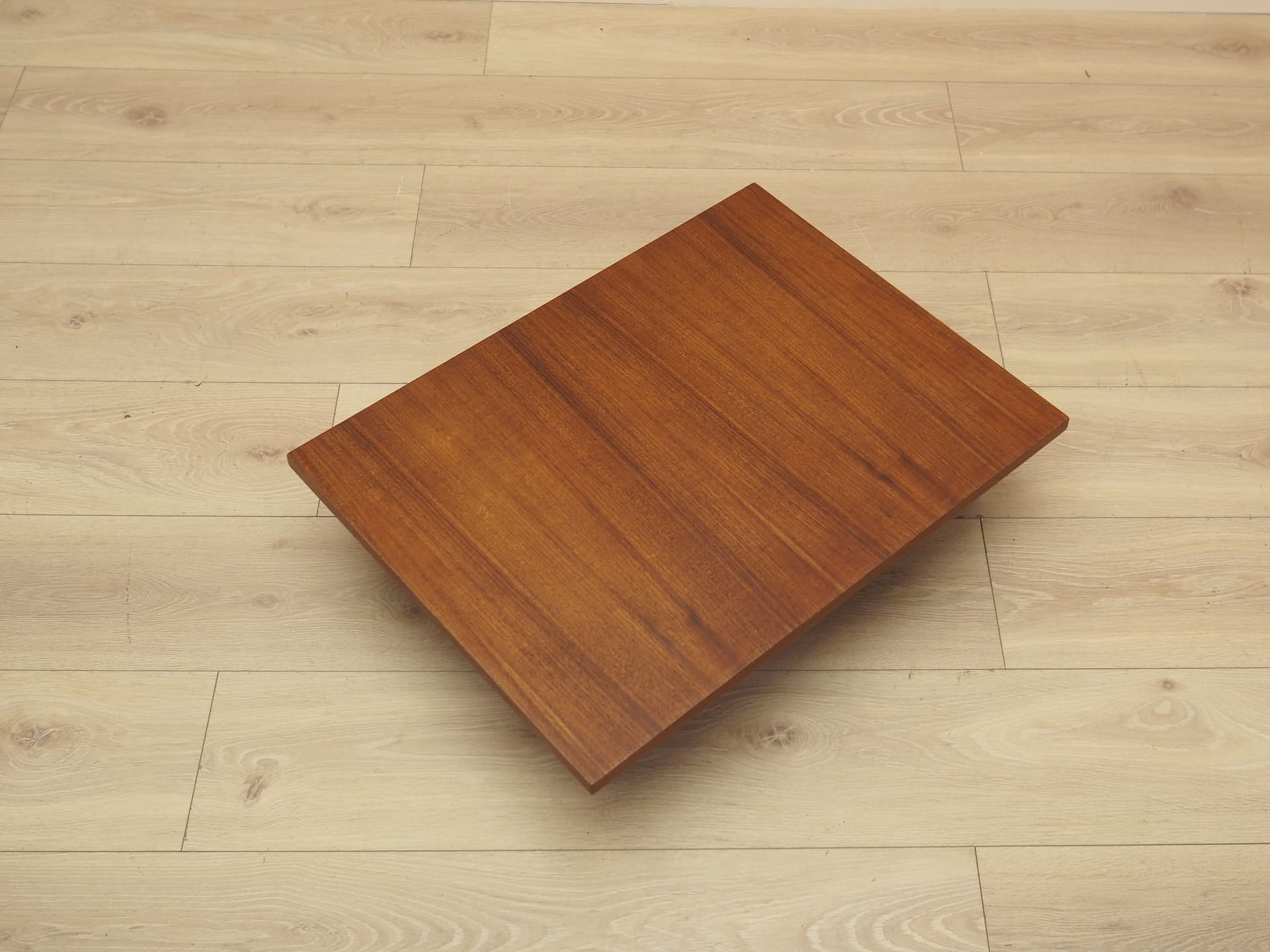 Stolik kawowy, teak brązowy, metal czarny, Szwecja, lata 80. - 393661