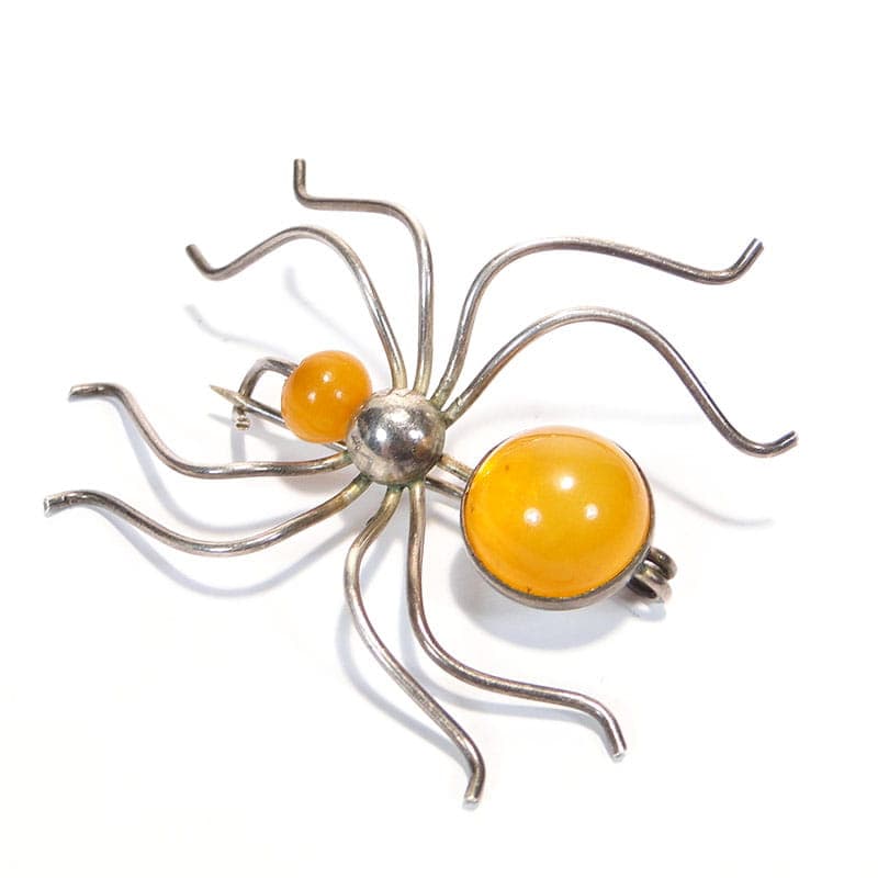 Modernist brooch, yellow amber, silver, Poland, 1960s - 393909