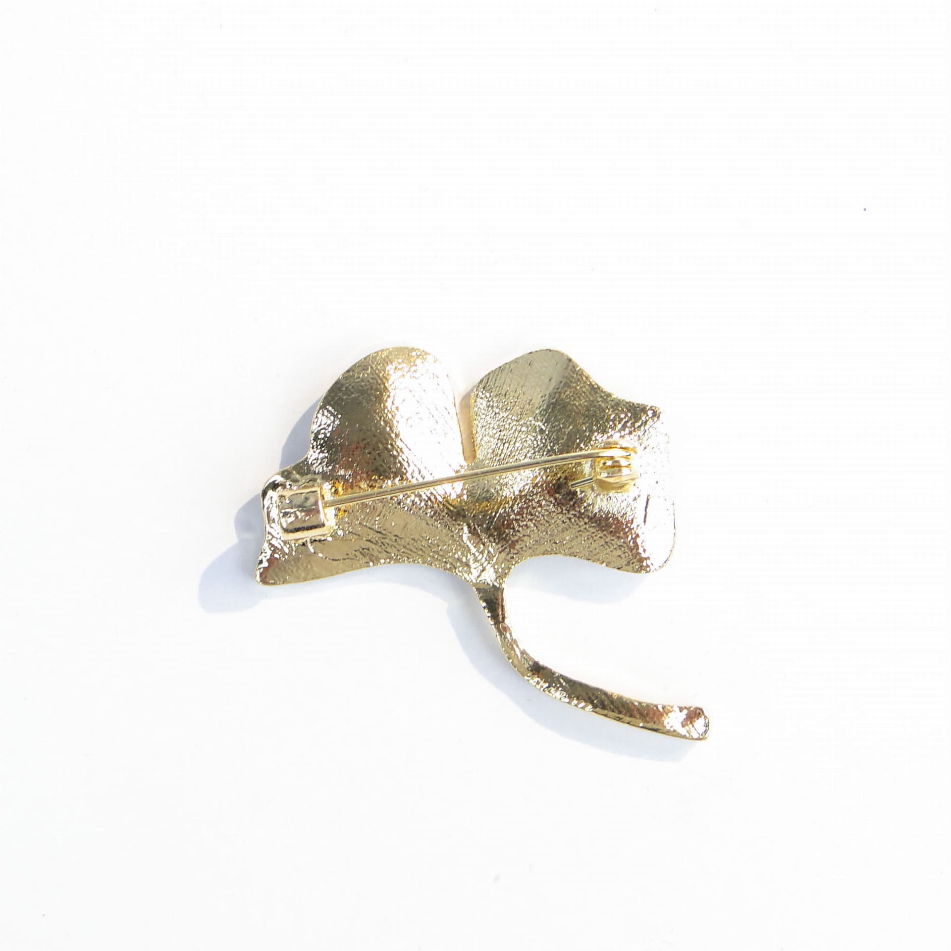 Brooch ginkgo leaf, gold, other metal enamel rhinestone, Czech Republic, 1990s. - 393979