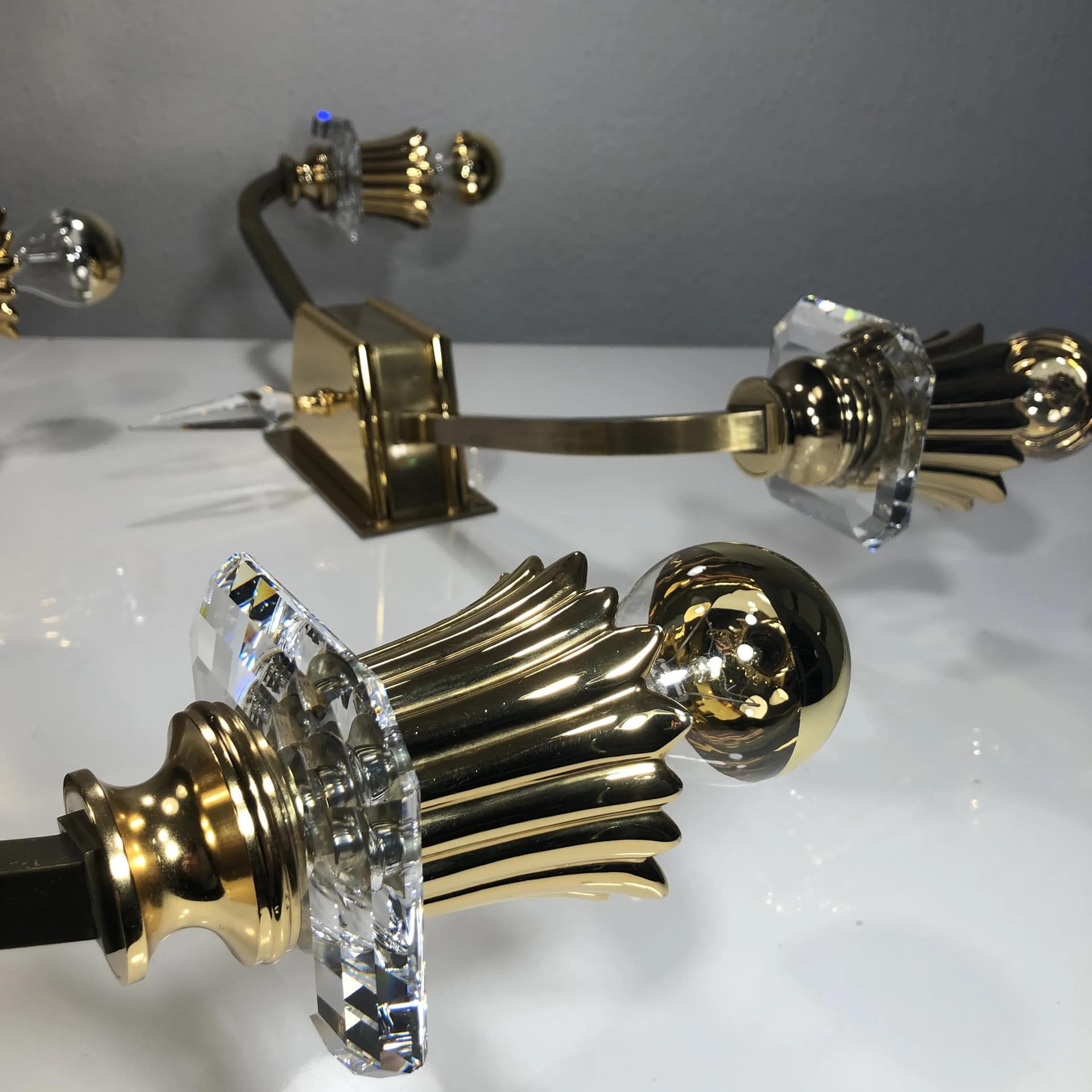 Pair of wall sconces, gilded brass, crystal, Italy, 1990s - 29149