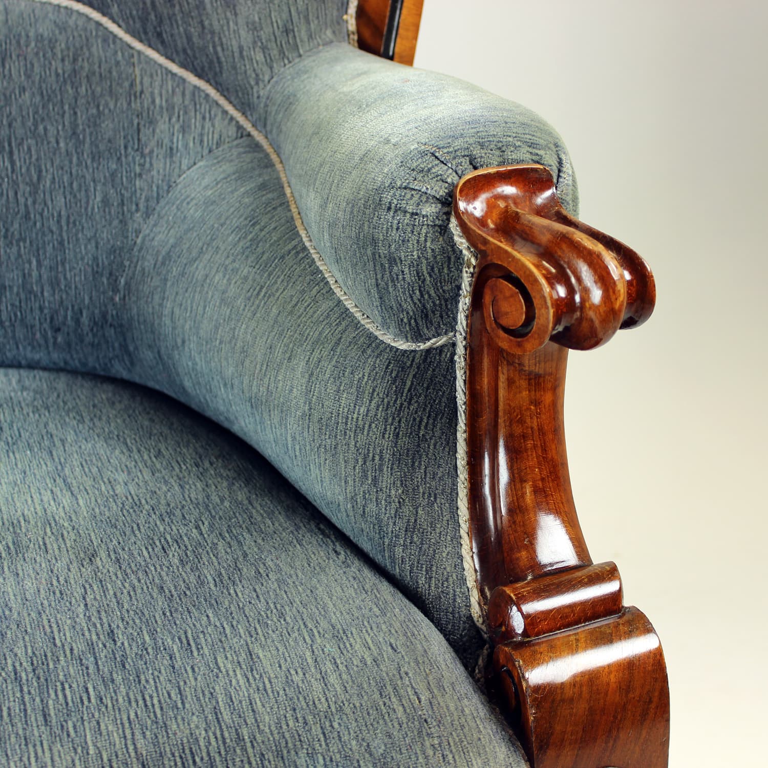 Sofa Biedermeier, velvet niebiesko-szary, orzech włoski, Austria, XIX w. - 394406