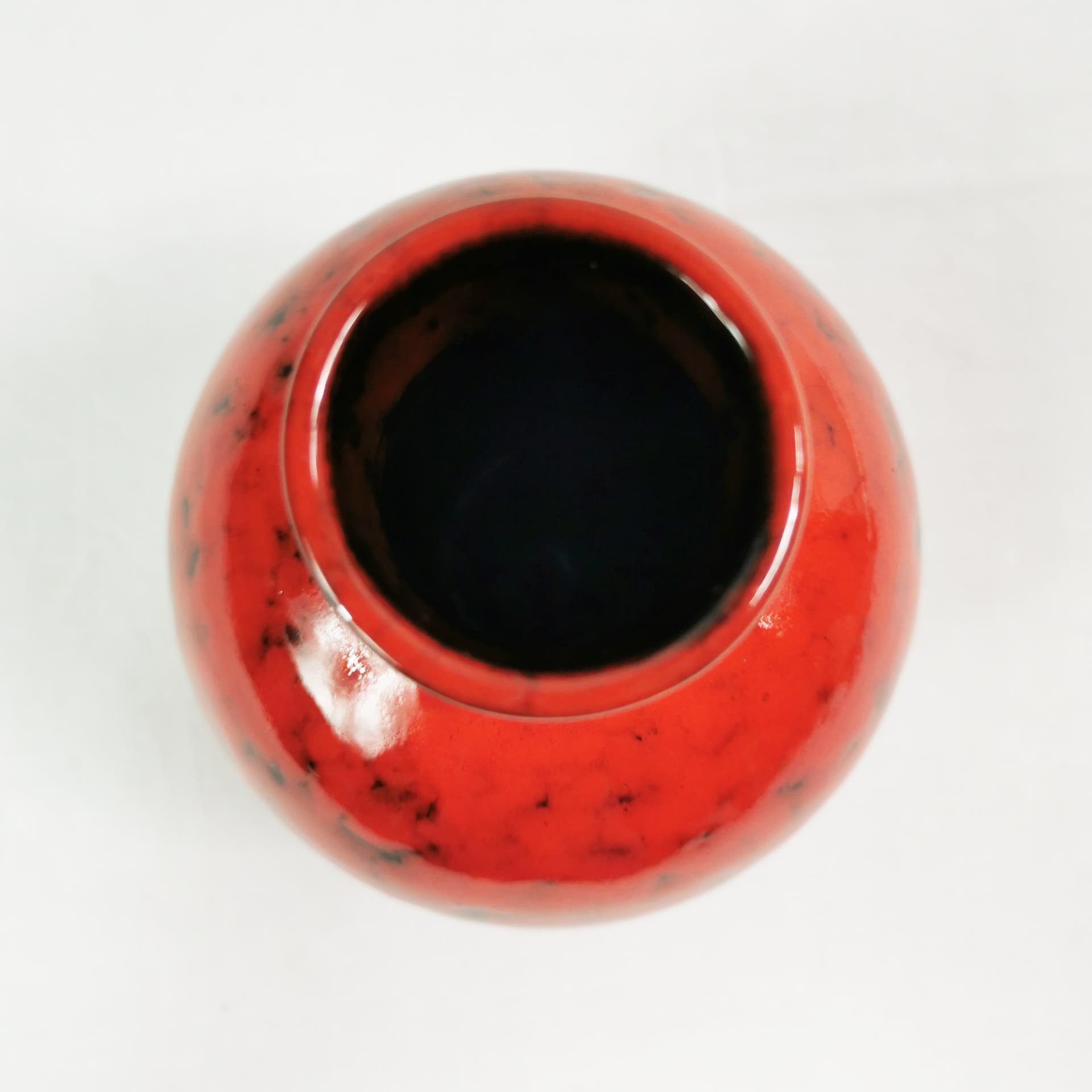 Vase Modernist, red black, ceramic, Italy, 1960s - 394554