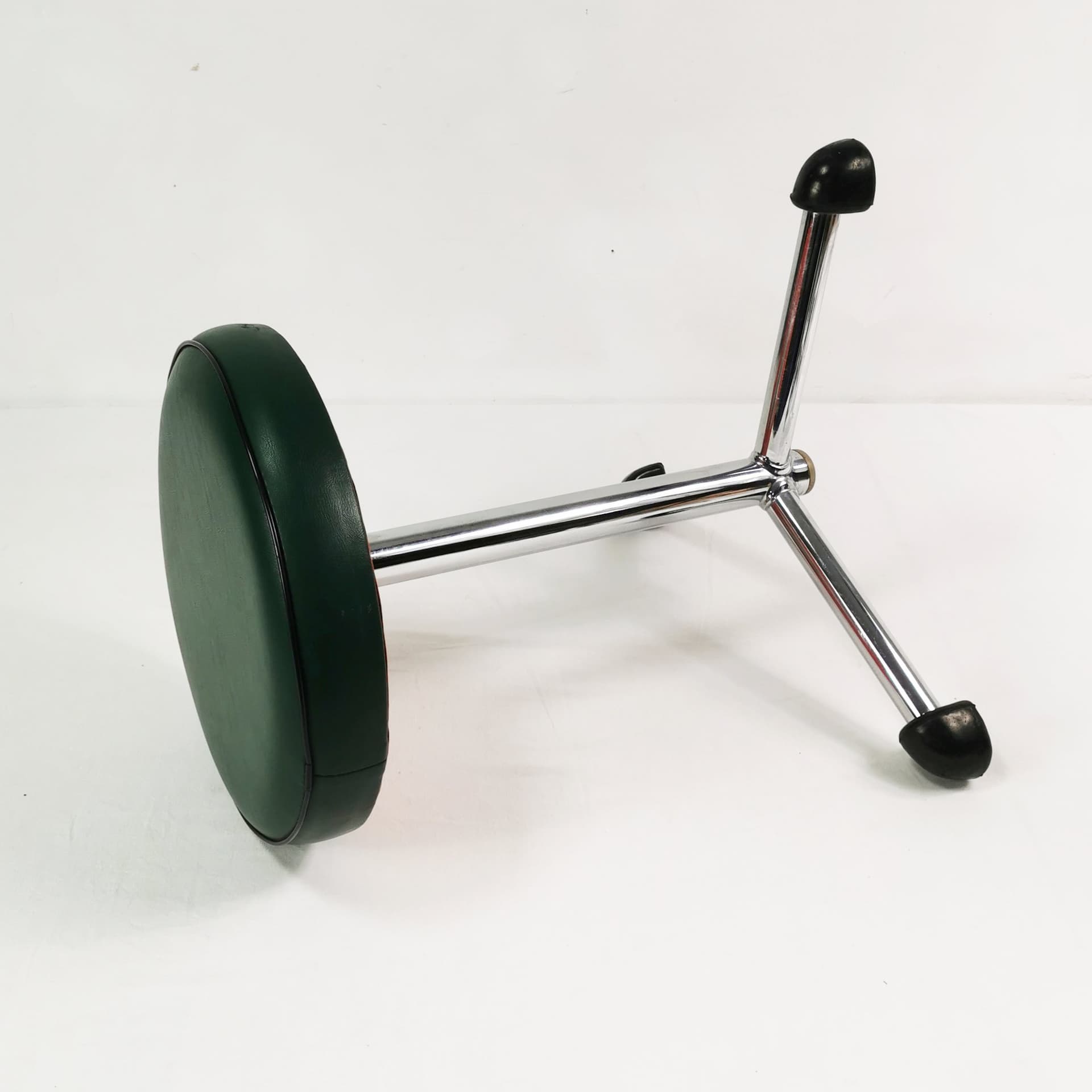 Taboret Bauhaus, skóra ekologiczna zielona, stal chromowana, Maquet, Niemcy, lata 50. - 394566