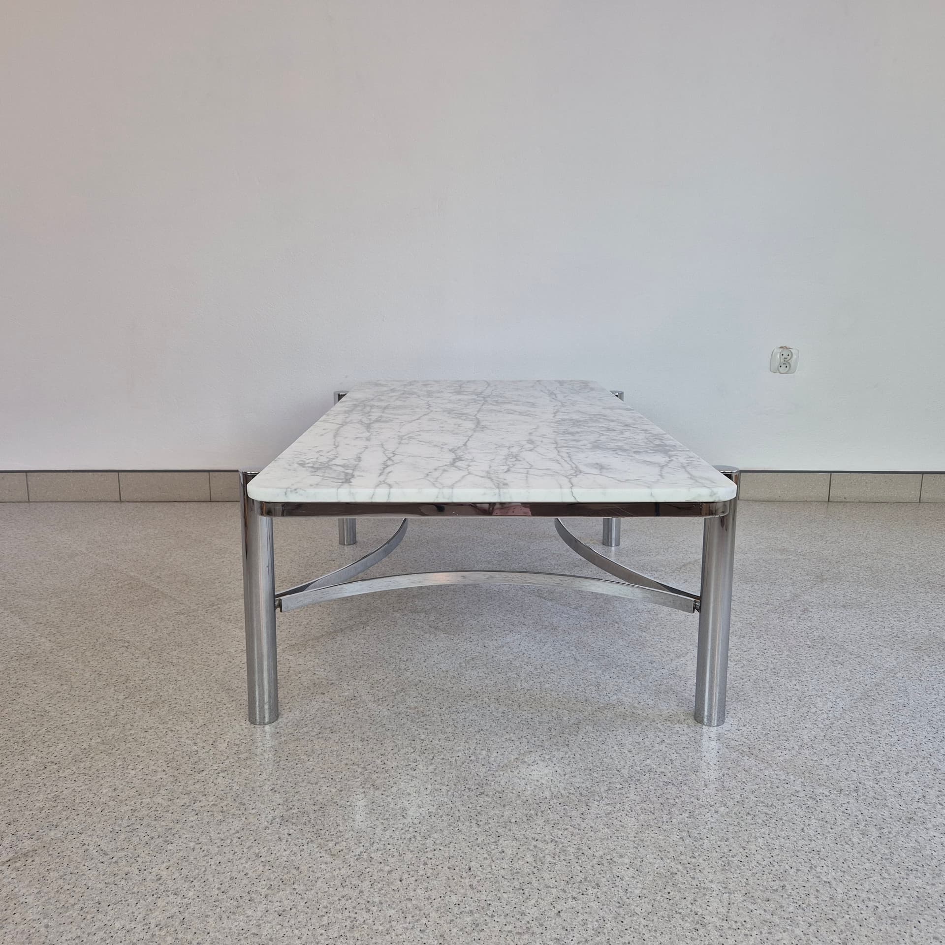 Ława Bianco Carrara, marmur biały, stal chromowana srebrna, Włochy, lata 70. - 394626