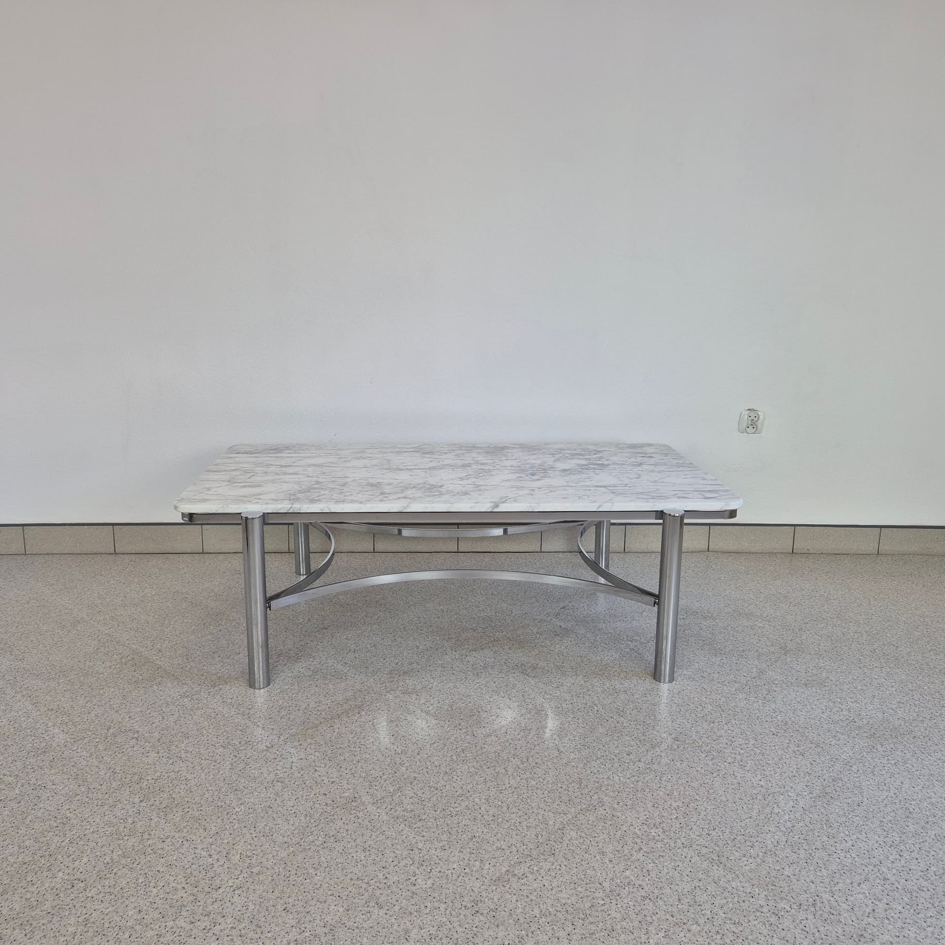 Ława Bianco Carrara, marmur biały, stal chromowana srebrna, Włochy, lata 70. - 394616