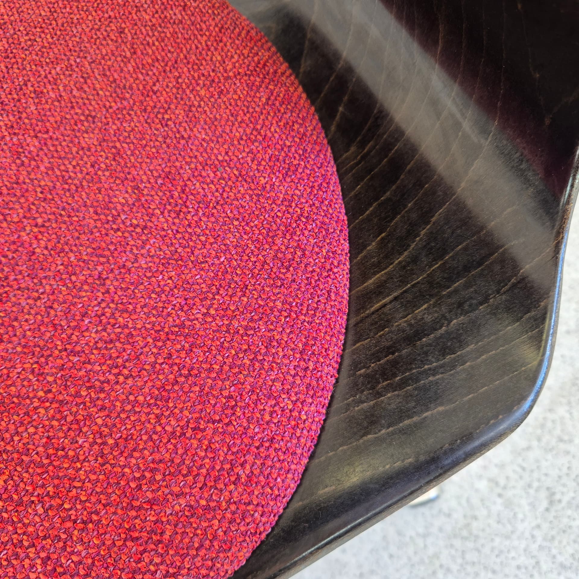 Swivel Chair Flototto, brown plywood, raspberry red fabric, Germany, 1970s. - 394655