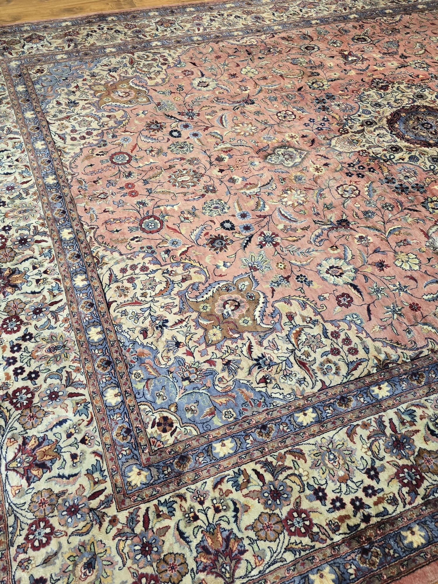 Rug Lahore, 280x385 cm, pink, wool, Pakistan, early 20th century - 395533