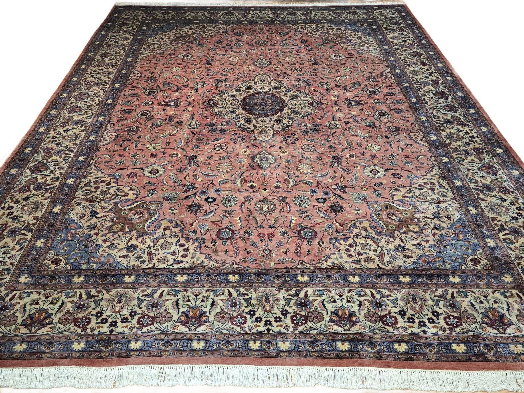 Rug Lahore, 280x385 cm, pink, wool, Pakistan, early 20th century