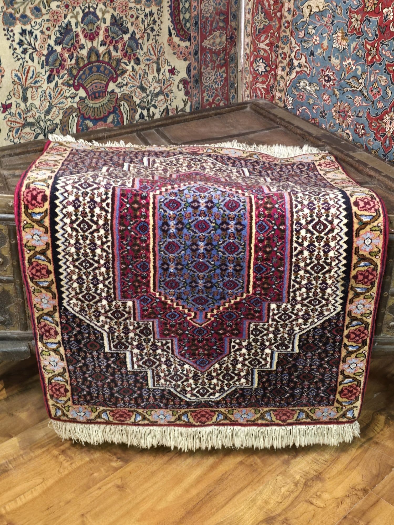 Dywan Sanandaj, 80x100 cm, czerwony niebieski biały różowy złoty, wełna, Iran - 395591