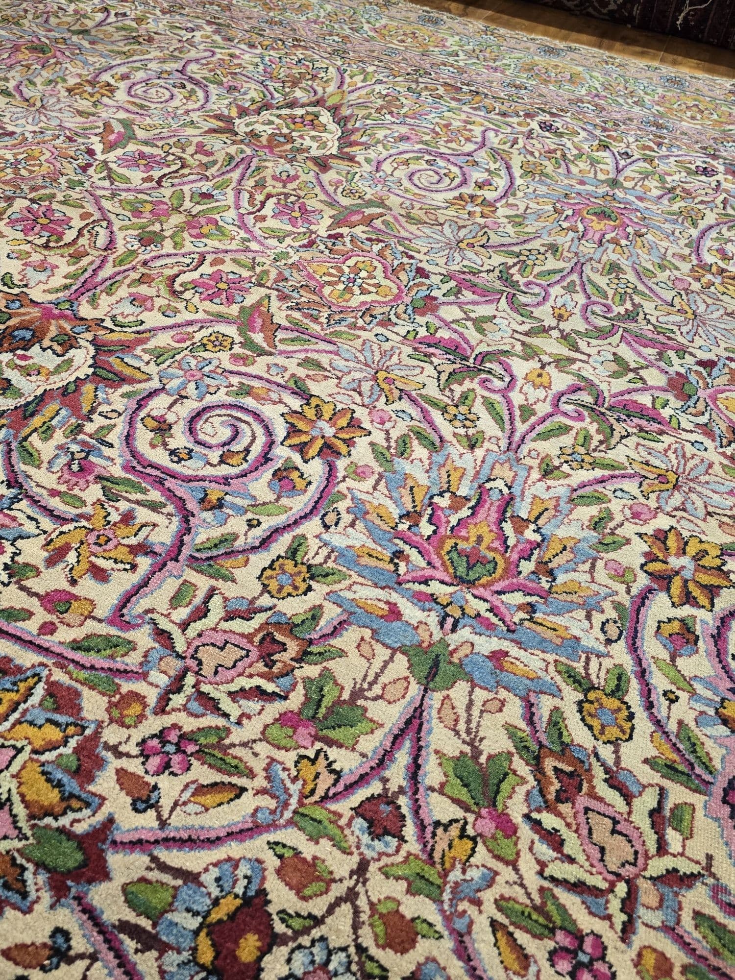 Dywan Kerman Lavar, 350x270 cm, beżowy różowy fioletowy niebieski zielony złoty, wełna, Iran, lata 30. - 395604