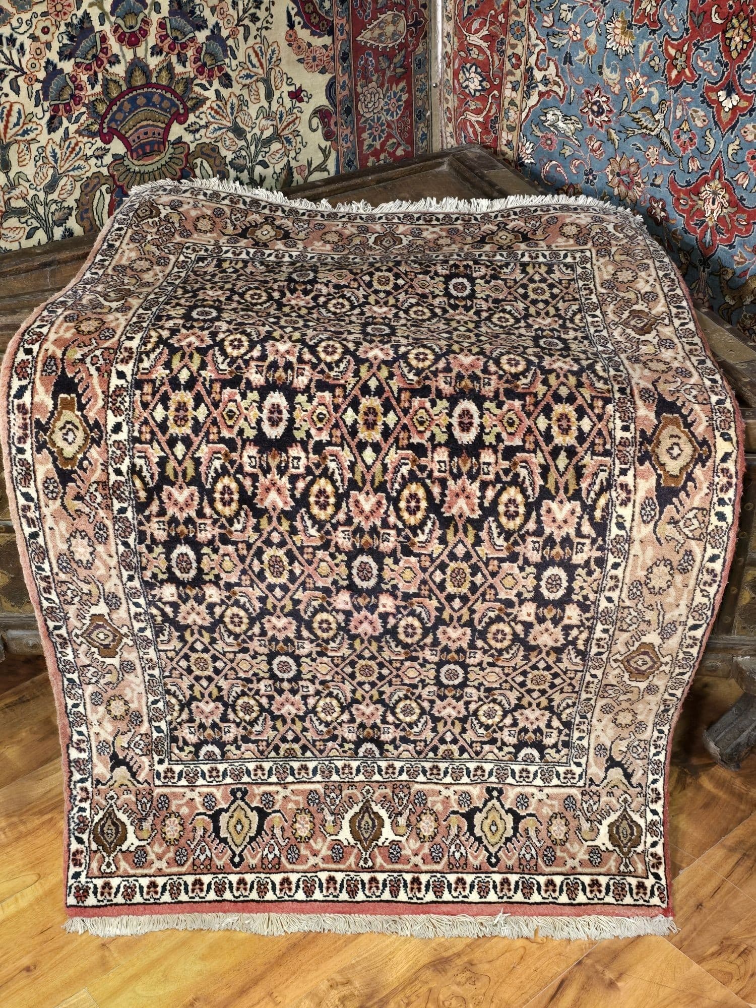 Dywan Bidjar Herati 83x146 cm, niebieski czerwony różowy złoty biały brązowy, wełna, Iran, początek XX w. - 395645