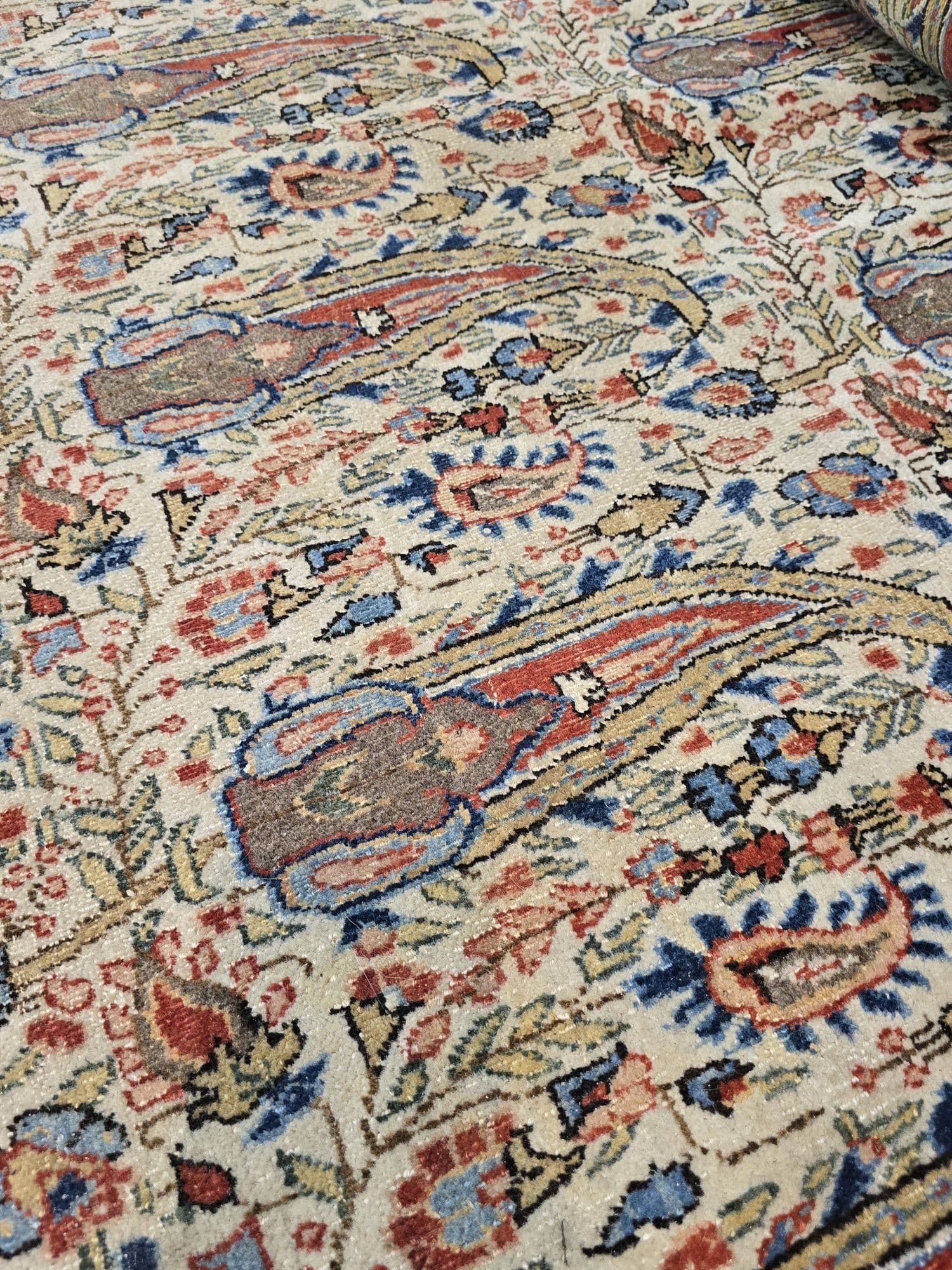 Dywan perski Qom 315x390 cm, biały czerwony niebieski zielony złoty, wełna, Iran, lata 60. - 395670