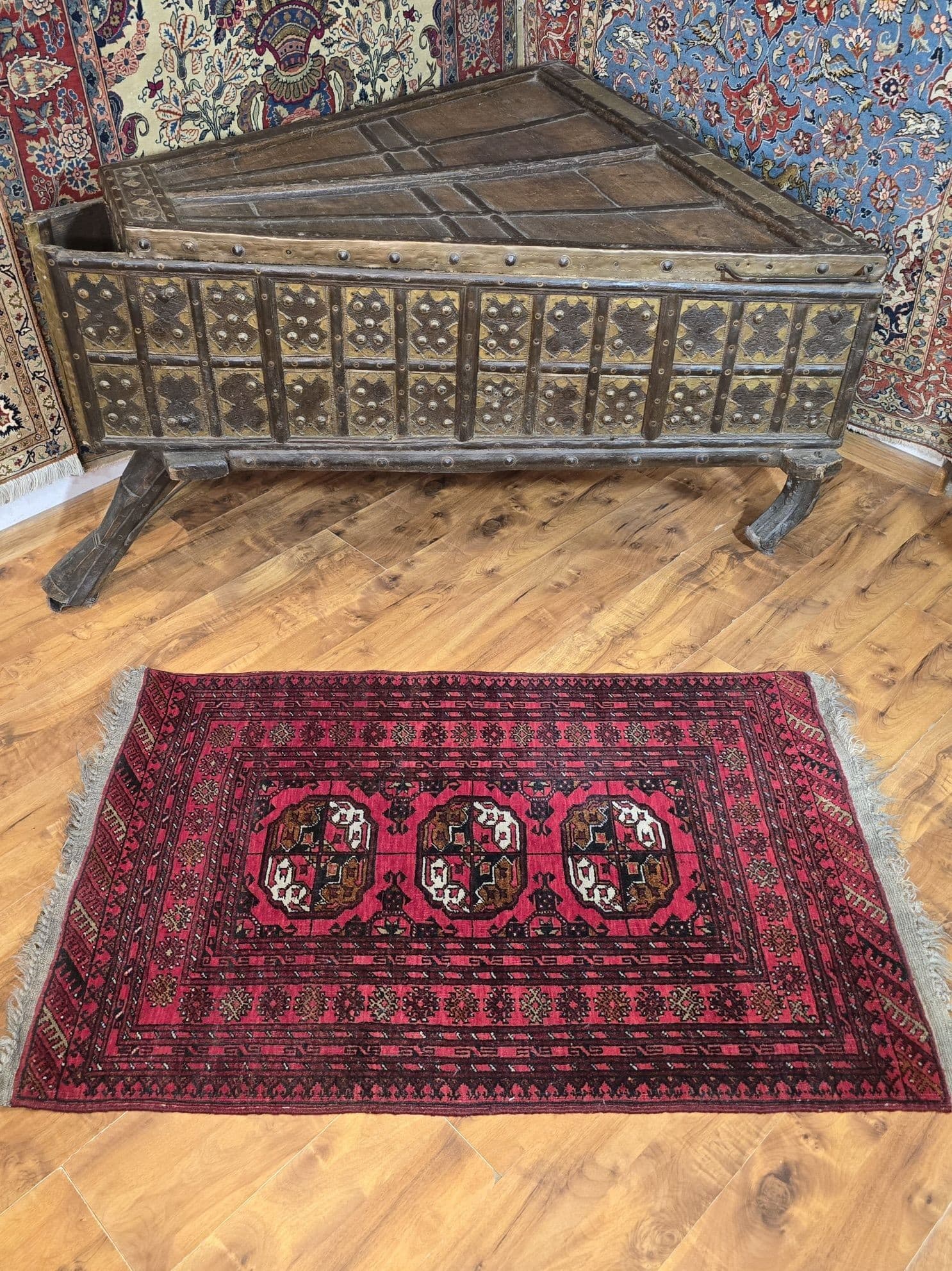 Medallion rug, red, wool, Afghanistan, 1970s, 80x125 cm - 395675