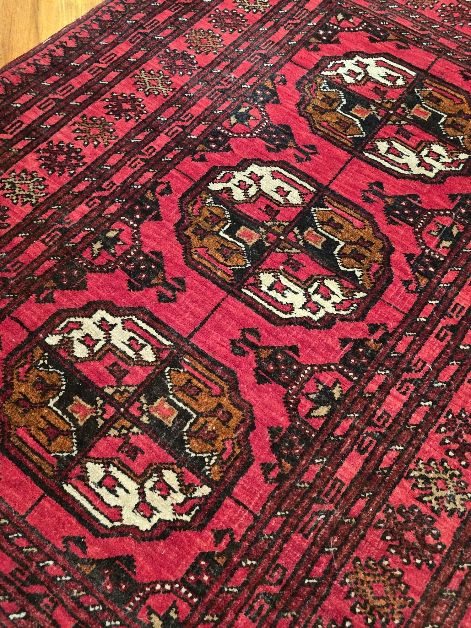 Medallion rug, red, wool, Afghanistan, 1970s, 80x125 cm - 395677