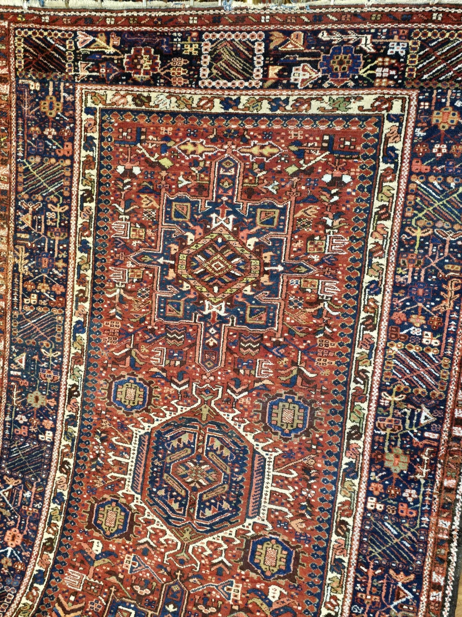 Carpet Heriz Karayah 440x150 cm, red blue yellow green brown white, wool, Iran, early 20th c. - 395724