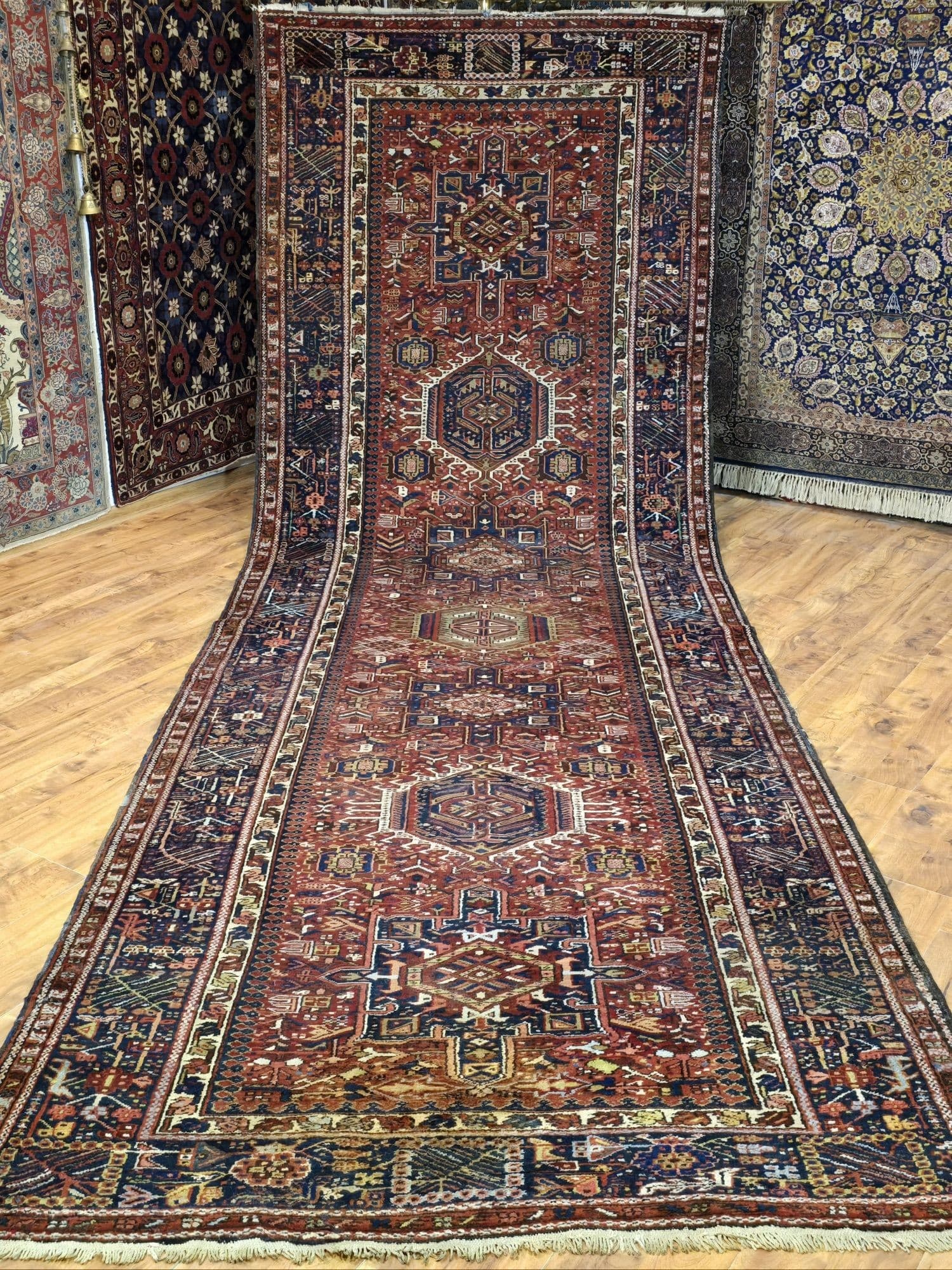 Carpet Heriz Karayah 440x150 cm, red blue yellow green brown white, wool, Iran, early 20th c. - 395726