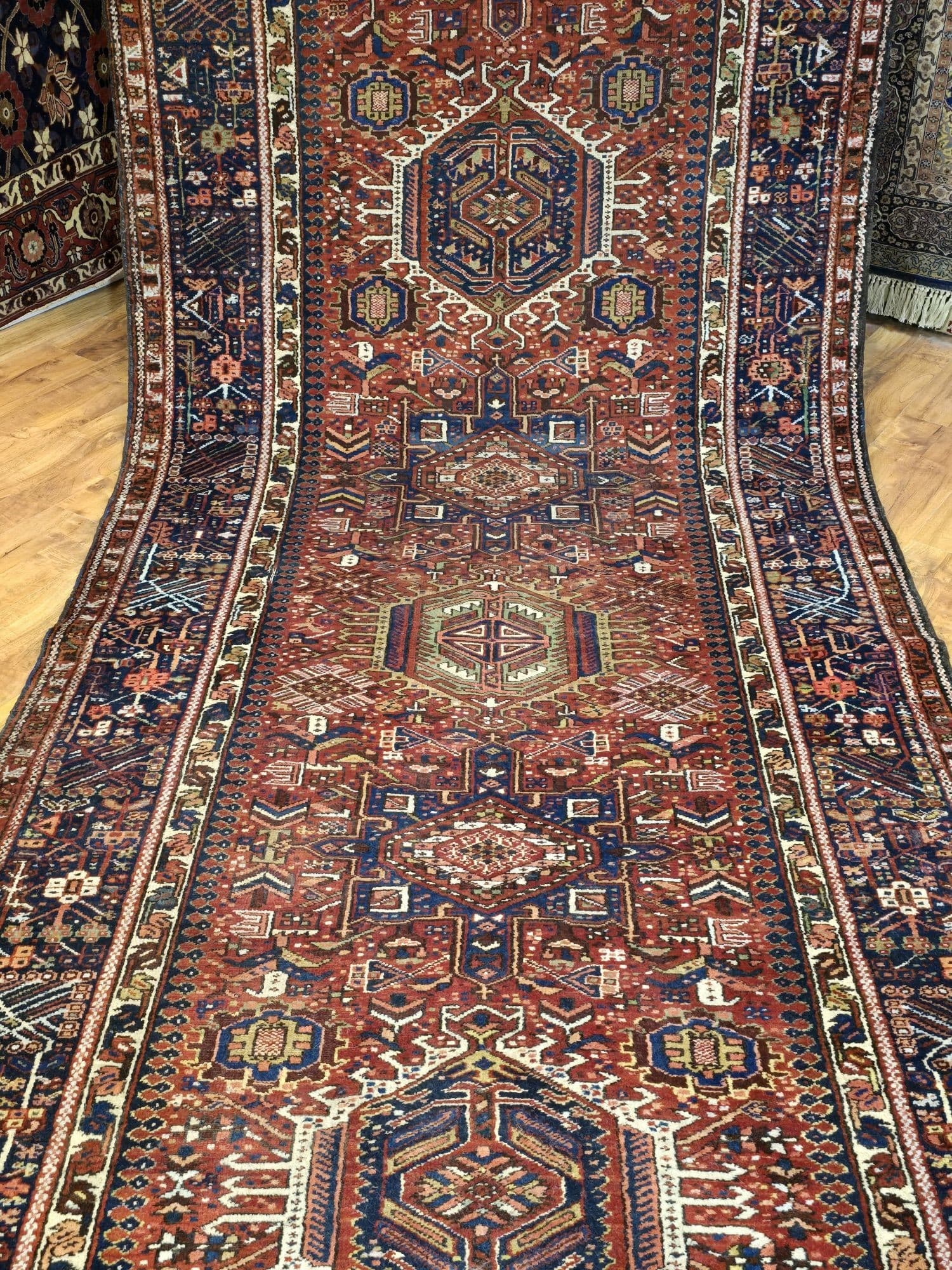 Carpet Heriz Karayah 440x150 cm, red blue yellow green brown white, wool, Iran, early 20th c. - 395723
