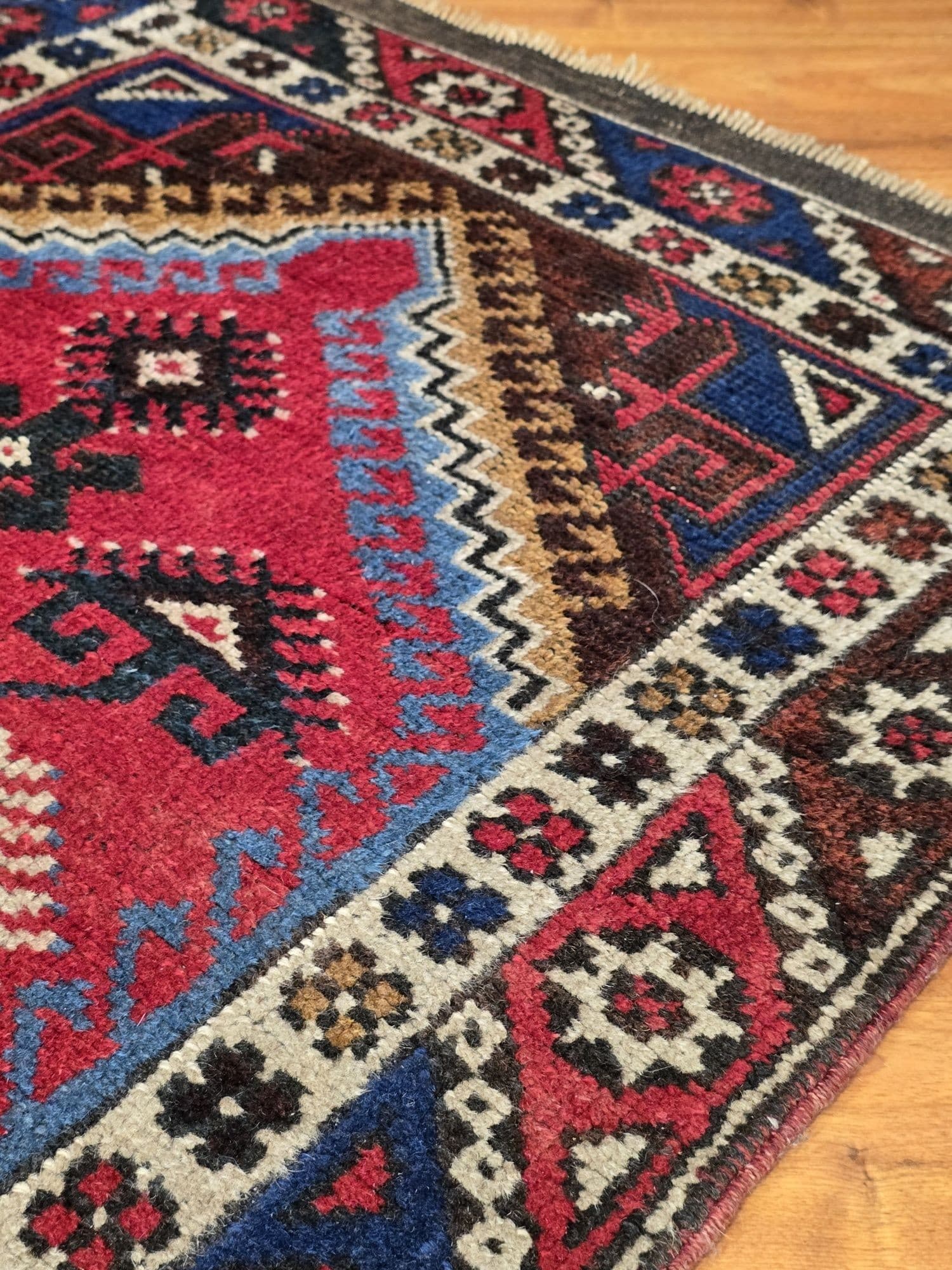 Chodnik Dosemealtı 185x76 cm, czerwony niebieski brązowy biały zielony, wełna, Turcja, lata 70. - 395840