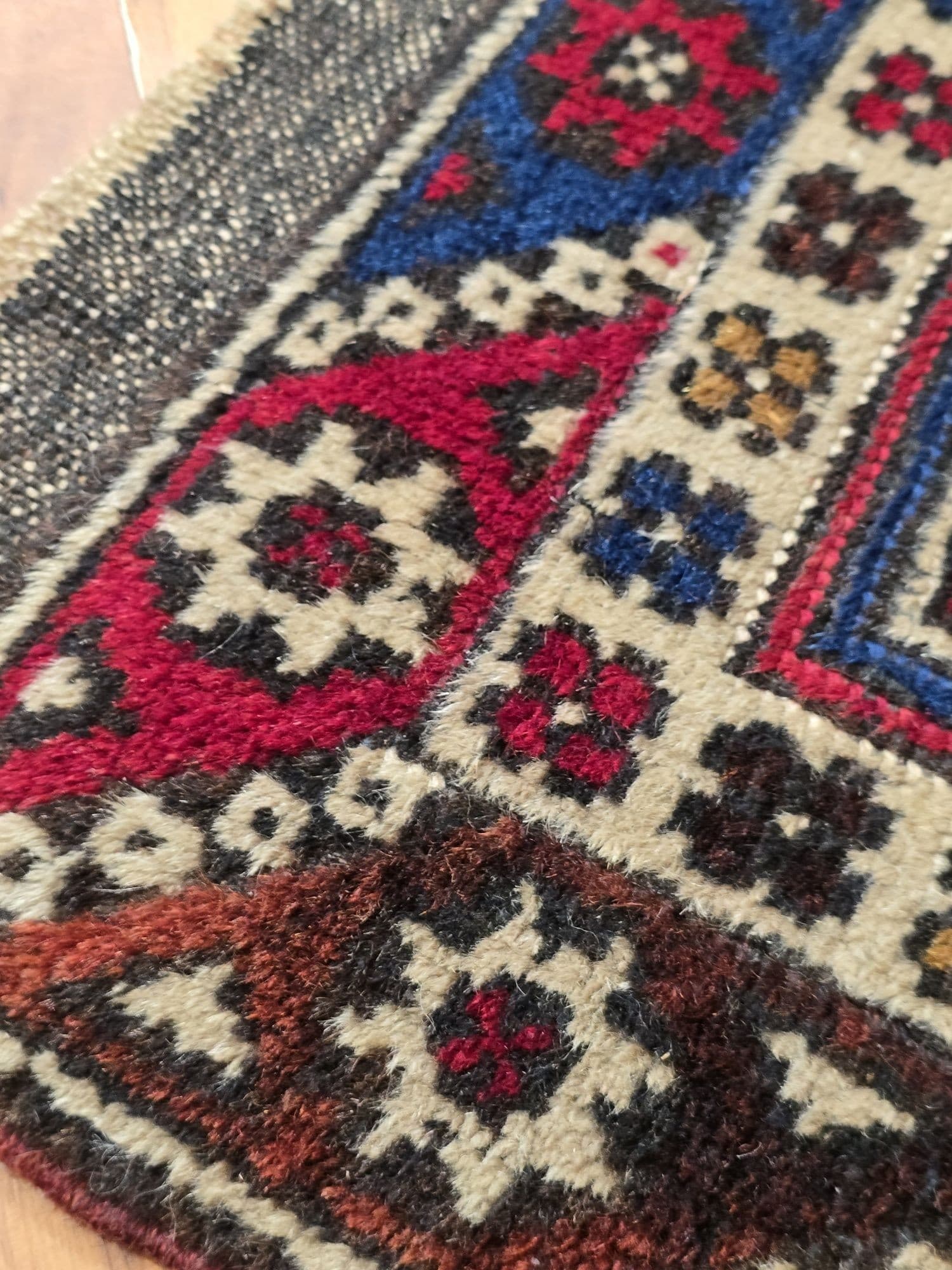 Chodnik Dosemealtı 185x76 cm, czerwony niebieski brązowy biały zielony, wełna, Turcja, lata 70. - 395844