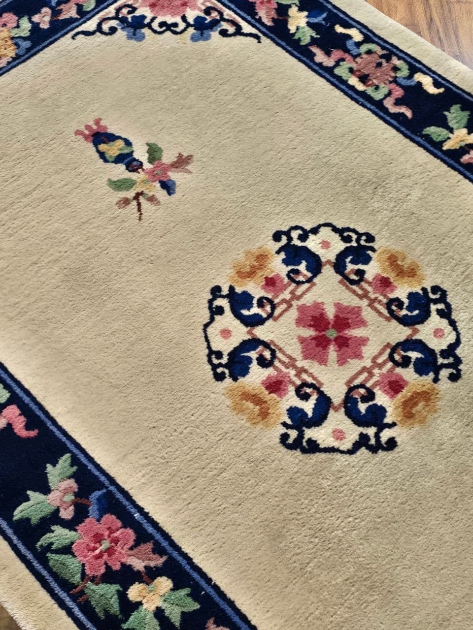 Rug Peking, 116x186 cm, white, wool, China, 1970s. - 395849