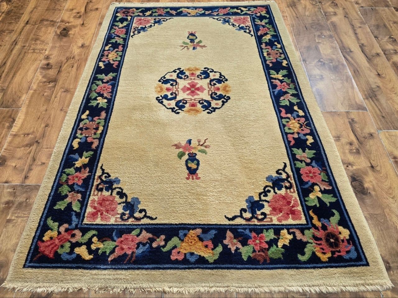 Rug Peking, 116x186 cm, white, wool, China, 1970s. - 395856