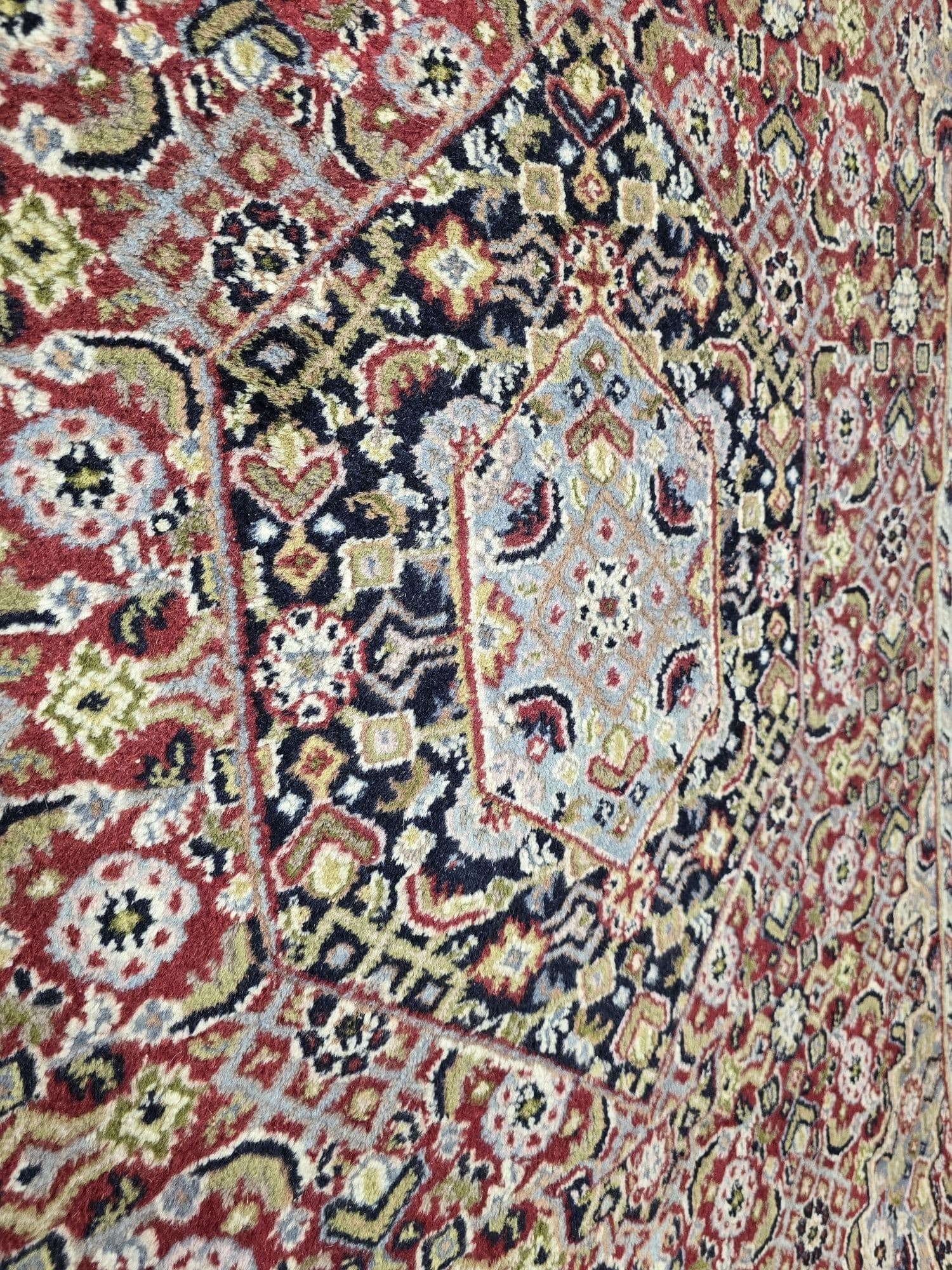 Rug Indo Bidjar 115x185 cm, red blue beige gold, wool, India - 395887