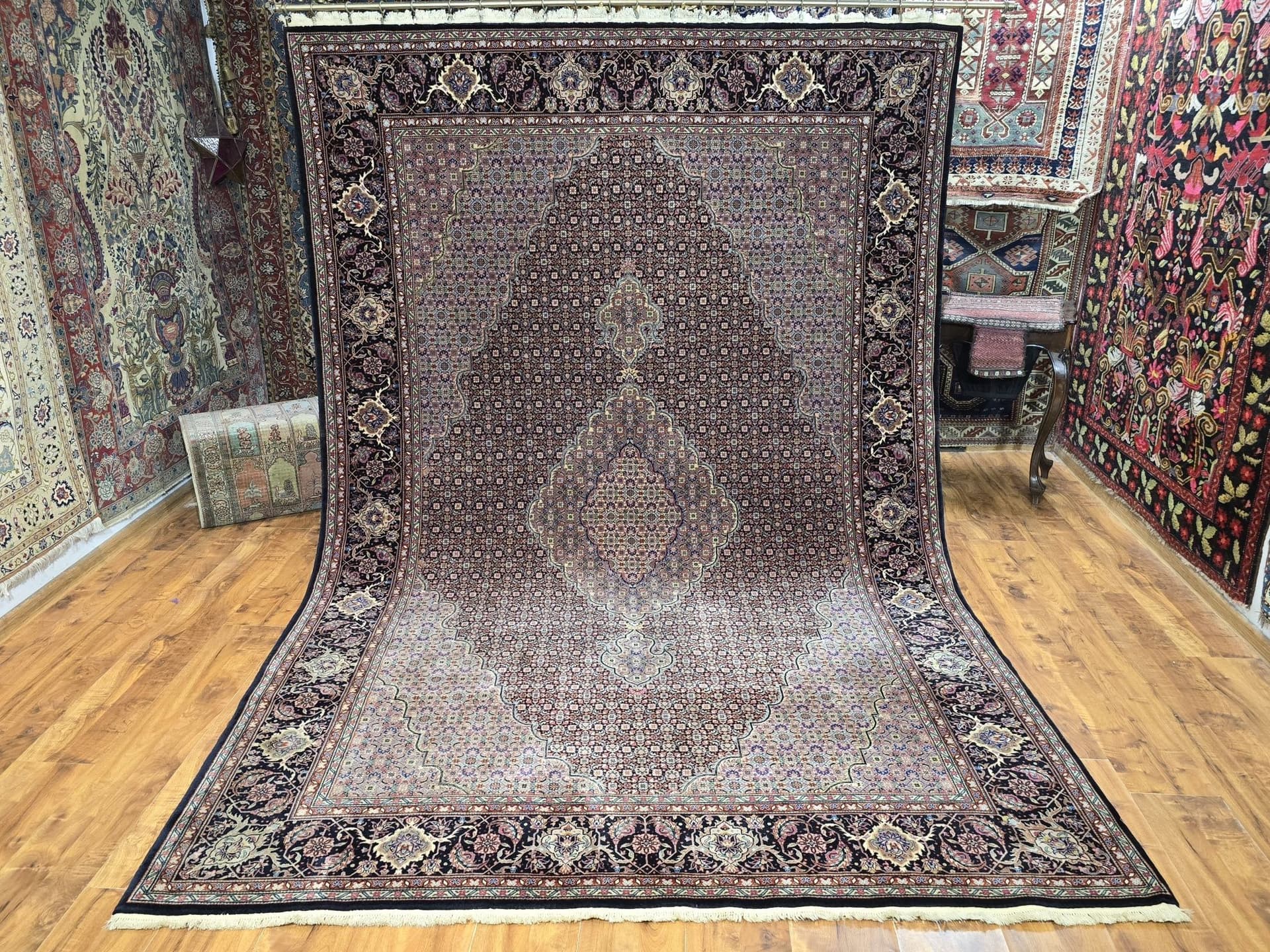 Dywan Tabriz 200x300, czarny czerwony różowy niebieski biały zielony złoty fioletowy, wełna, Iran, początek XX w. - 396503